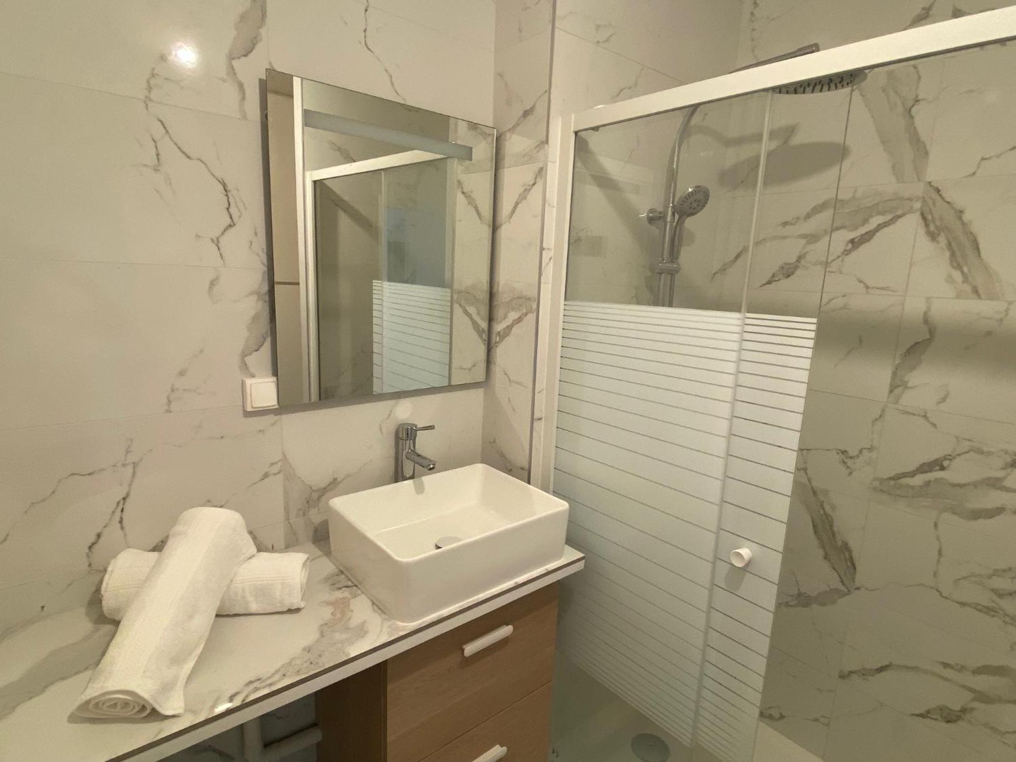 Bassin De La Apartment