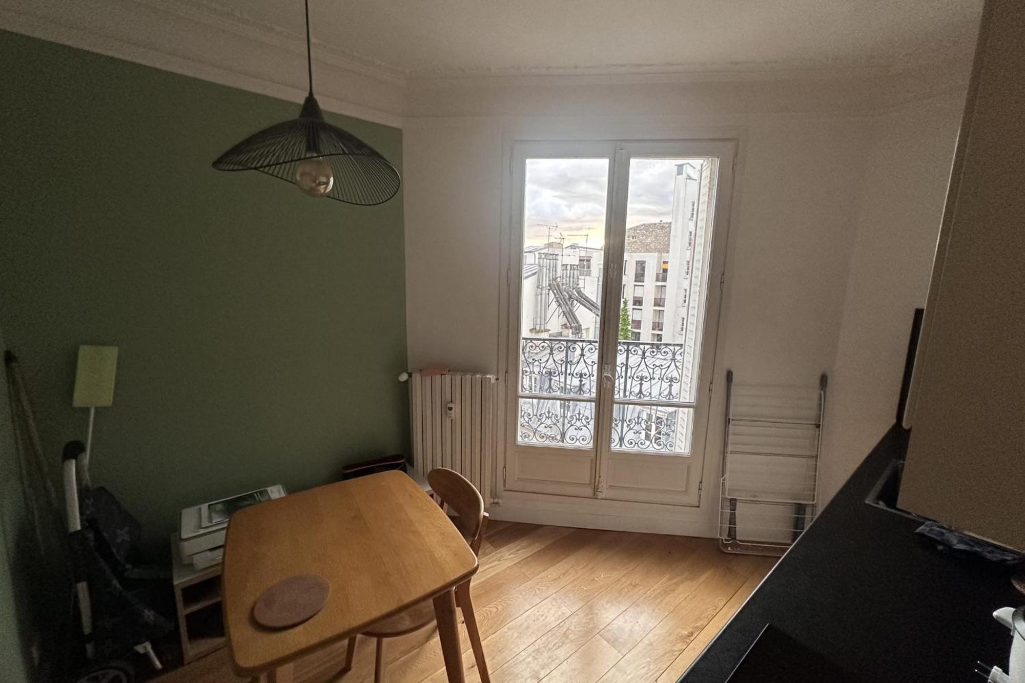 Beautiful T2 With Balcony - Near Parc Clichy