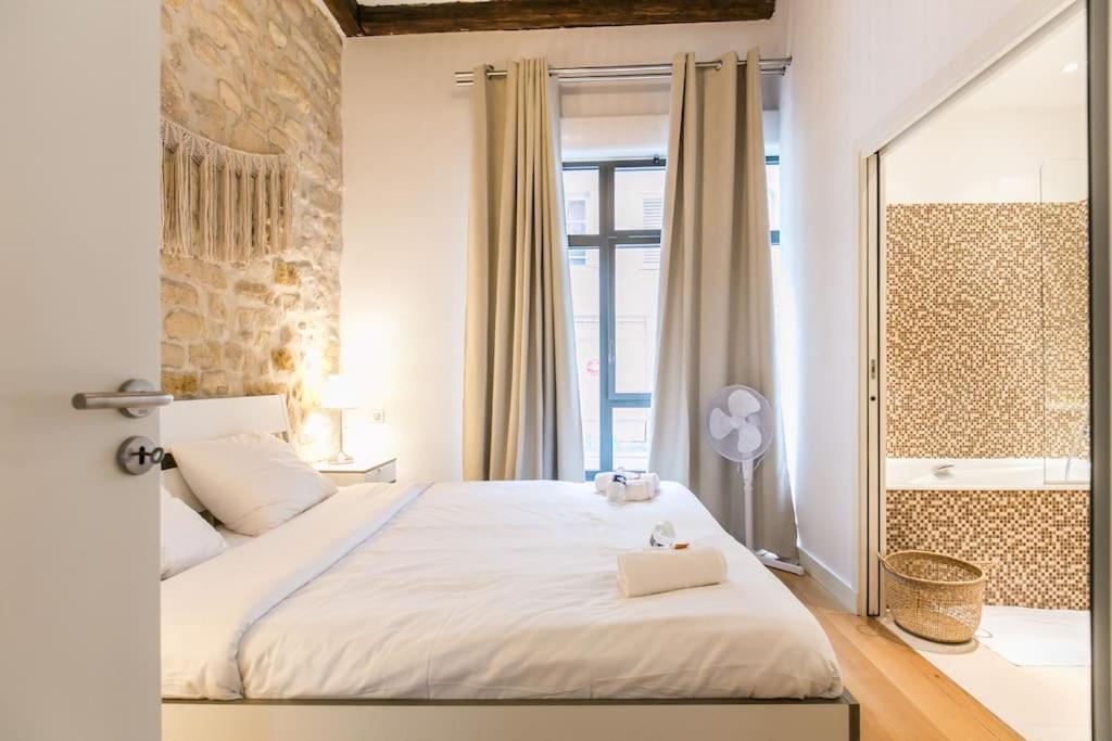 Coeur De Voltaire - Loft Cosy Parisien Apartment Paris