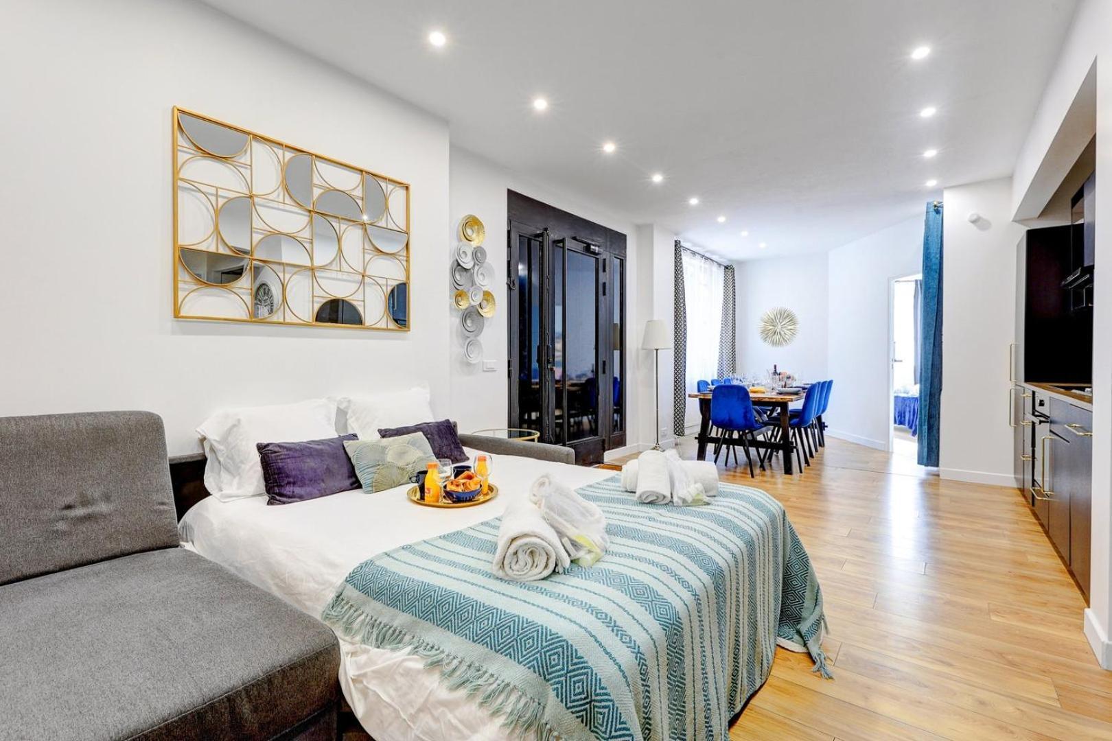 144 Bebesse - Superbe A * Paris