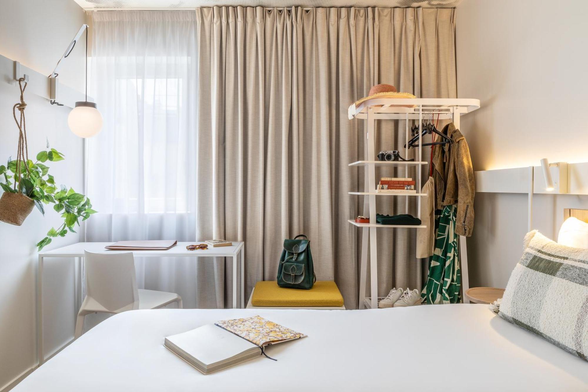 Ibis Maine Montparnasse Parigi