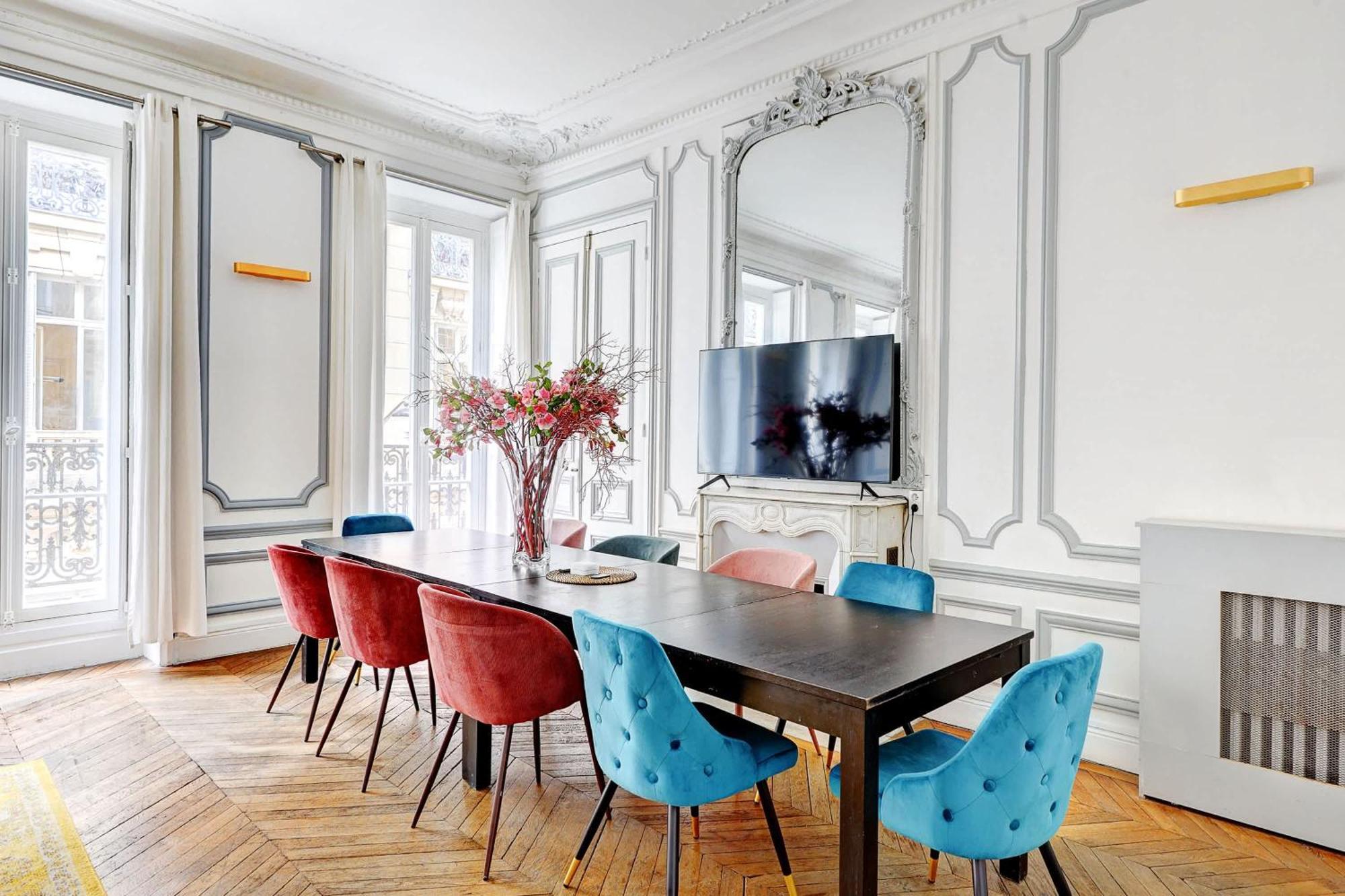 L'elegance Parisienne Au Coeur Des Champs-elysees Apartment Paris
