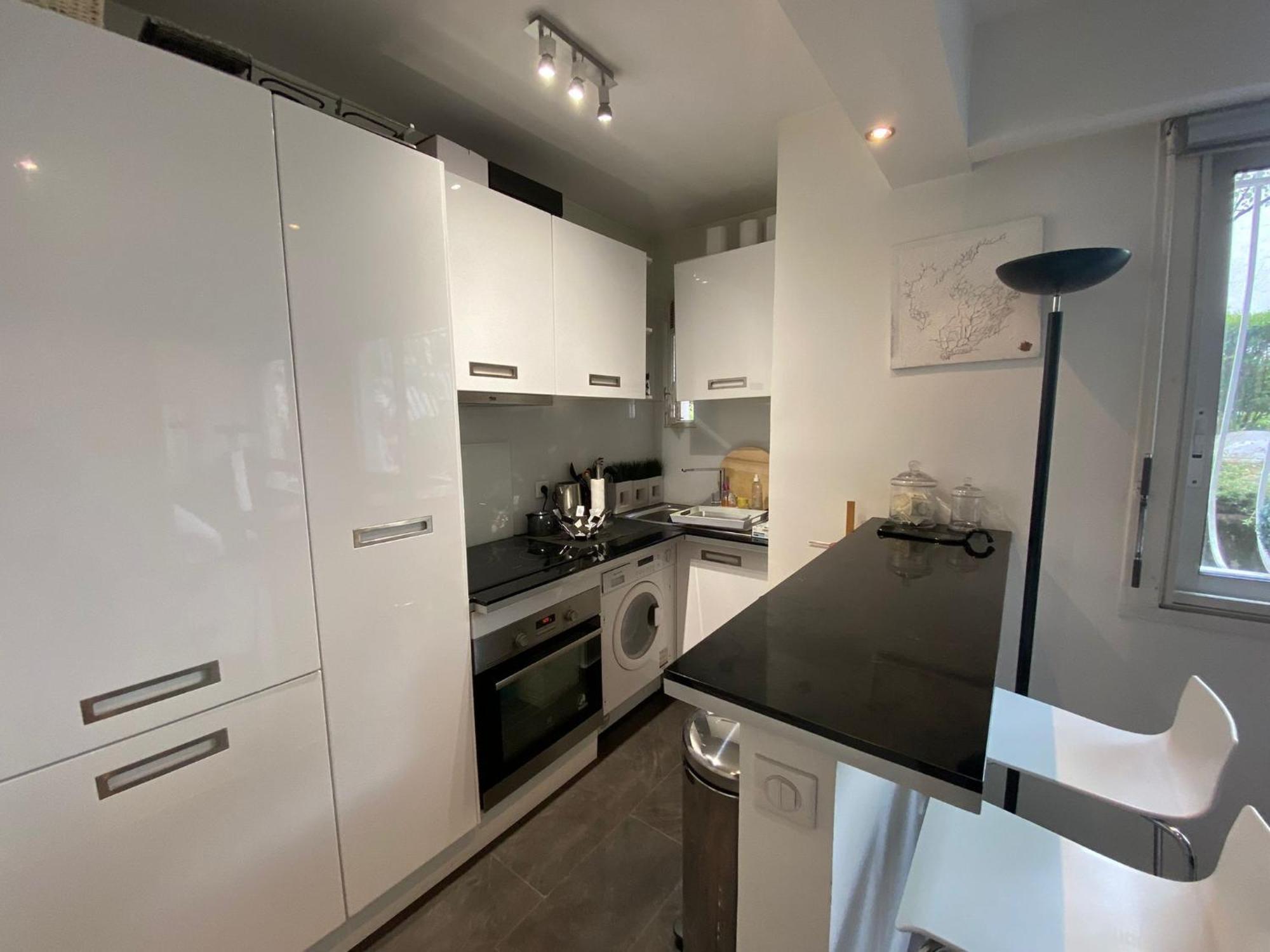 Eiffel Tower - Cosy Flat Apartment