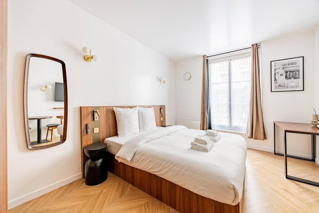 Apartment 151 Luxueuse-etienne Marcel-chatelet-paris 3 Paris