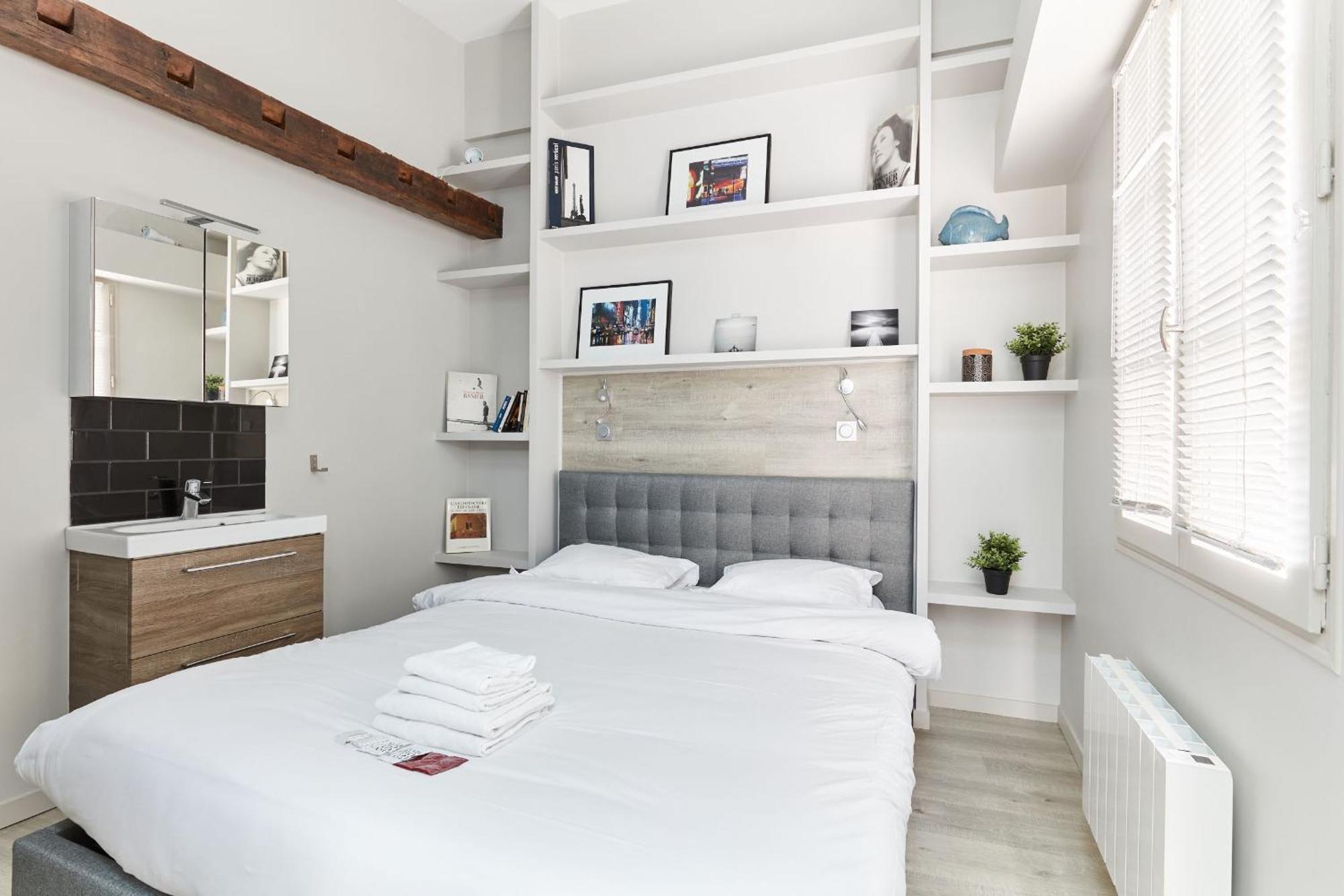 Jardin Du Luxembourg With Balcony - Cityapartmentstay