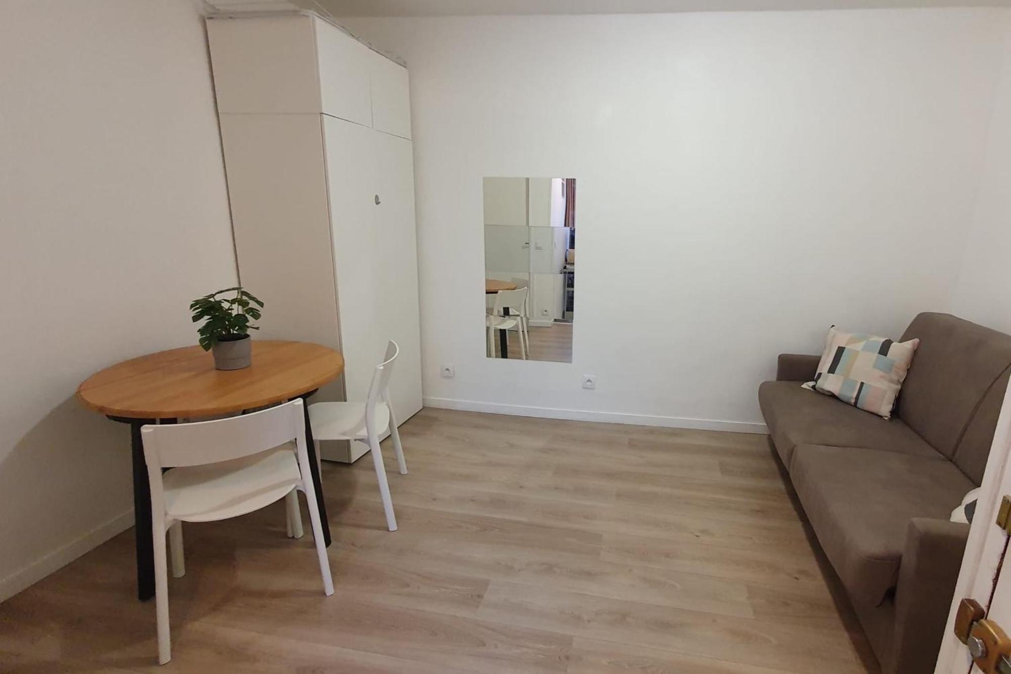 Apartment Near Buttes-chaumont
