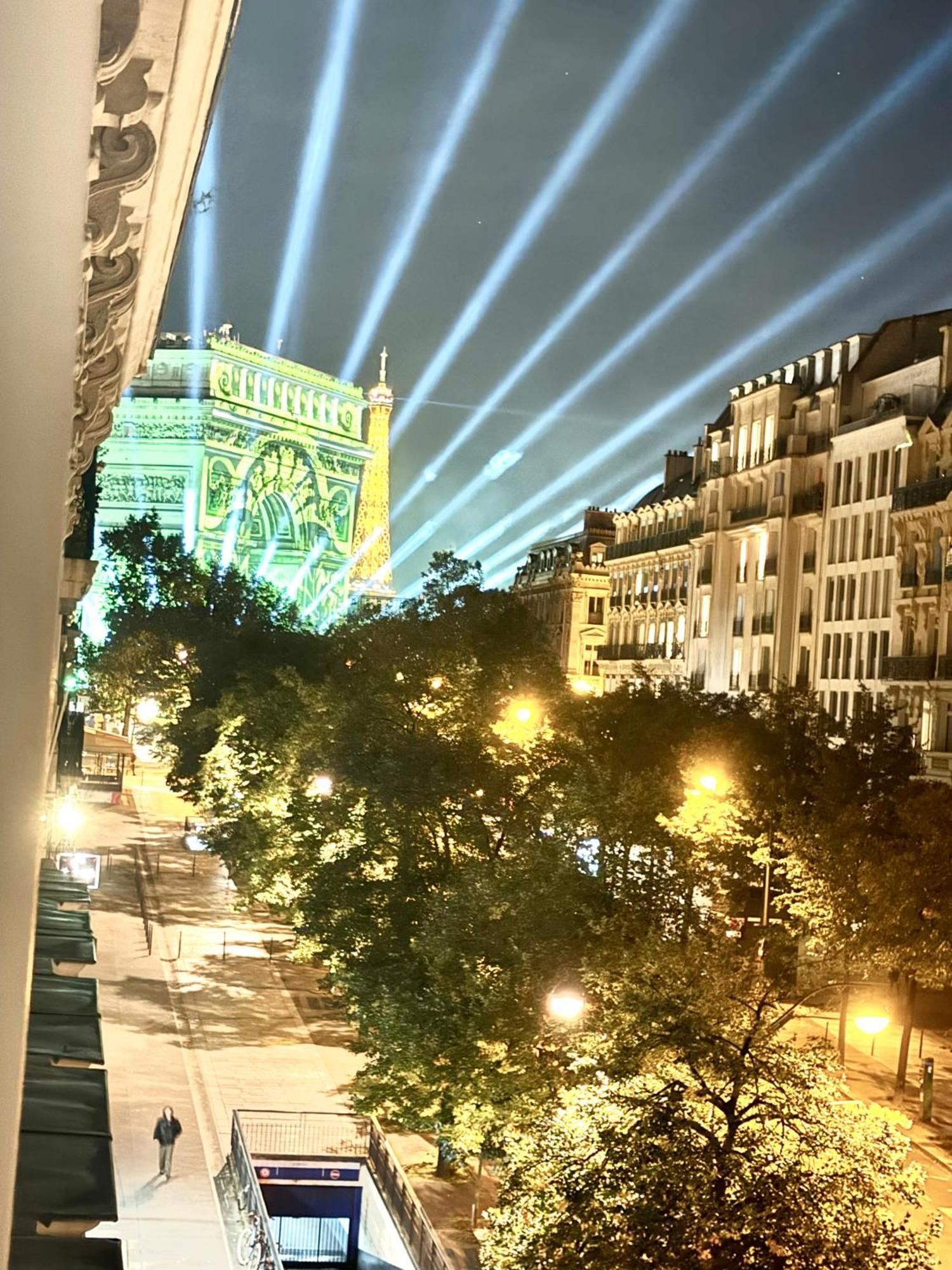 Beautiful Nearby Champs Elysees Appartamento *