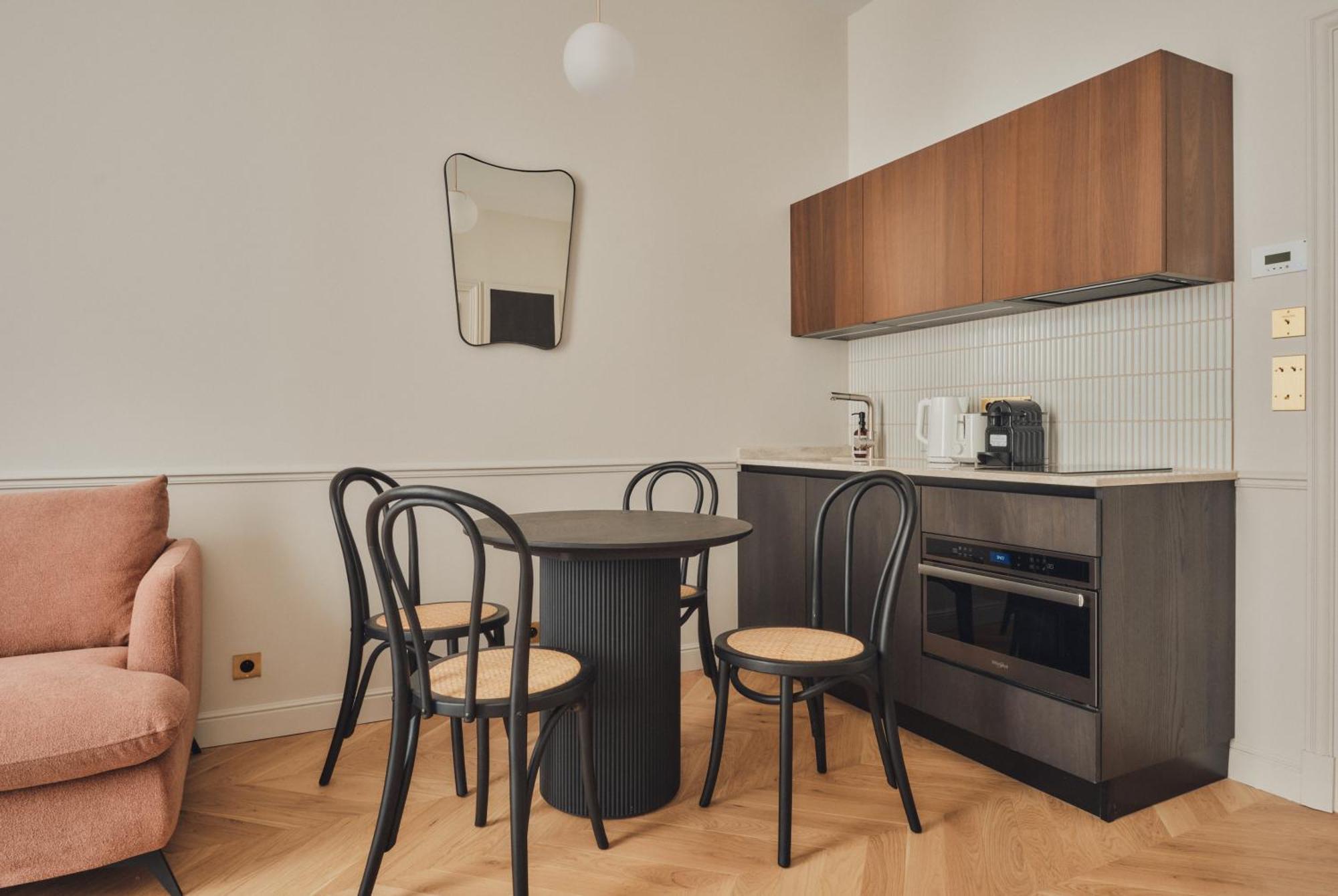 Aparthotel Nestay Sentier