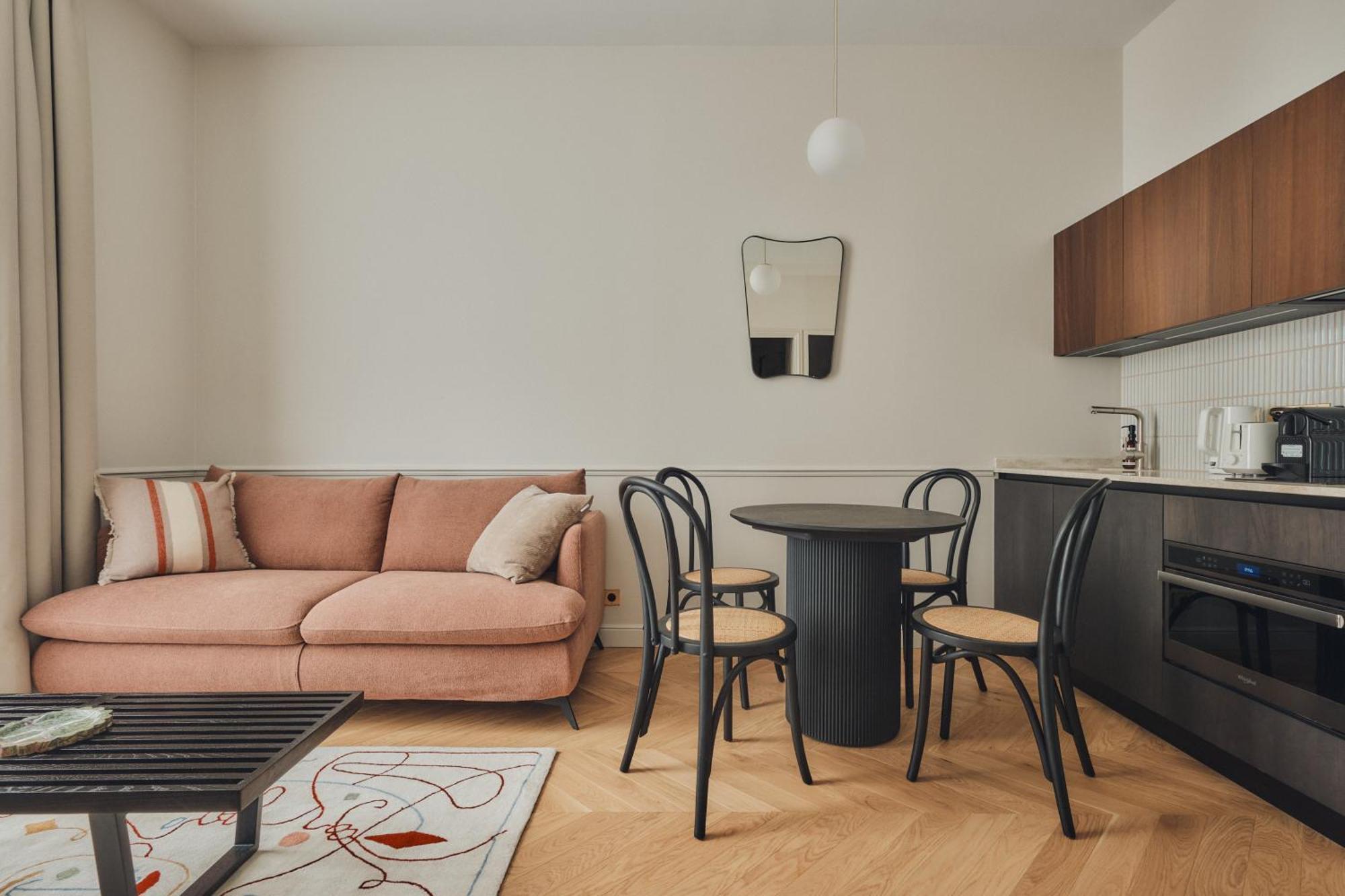Aparthotel Nestay Sentier *