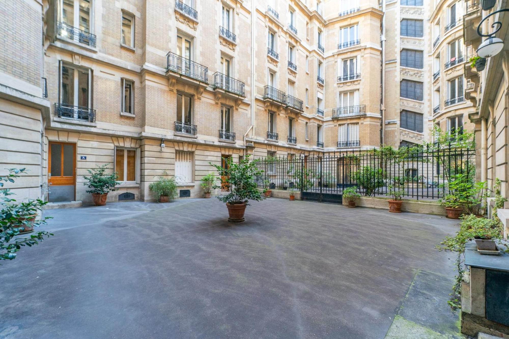 Le Courcelles - Proche Arc De Triomphe Appartamento *