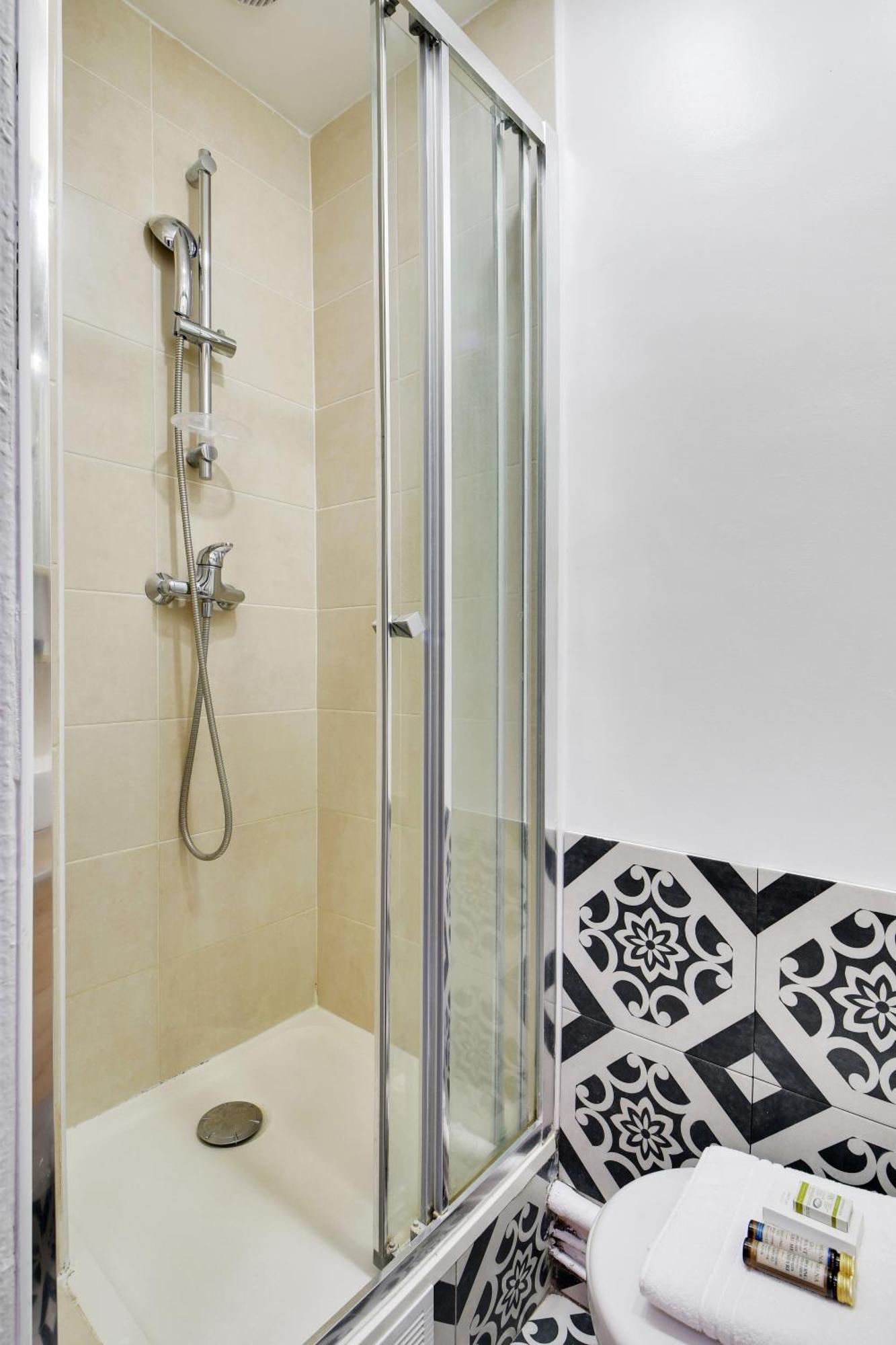 Comfortable Studio Porte-dauphine Appartamento