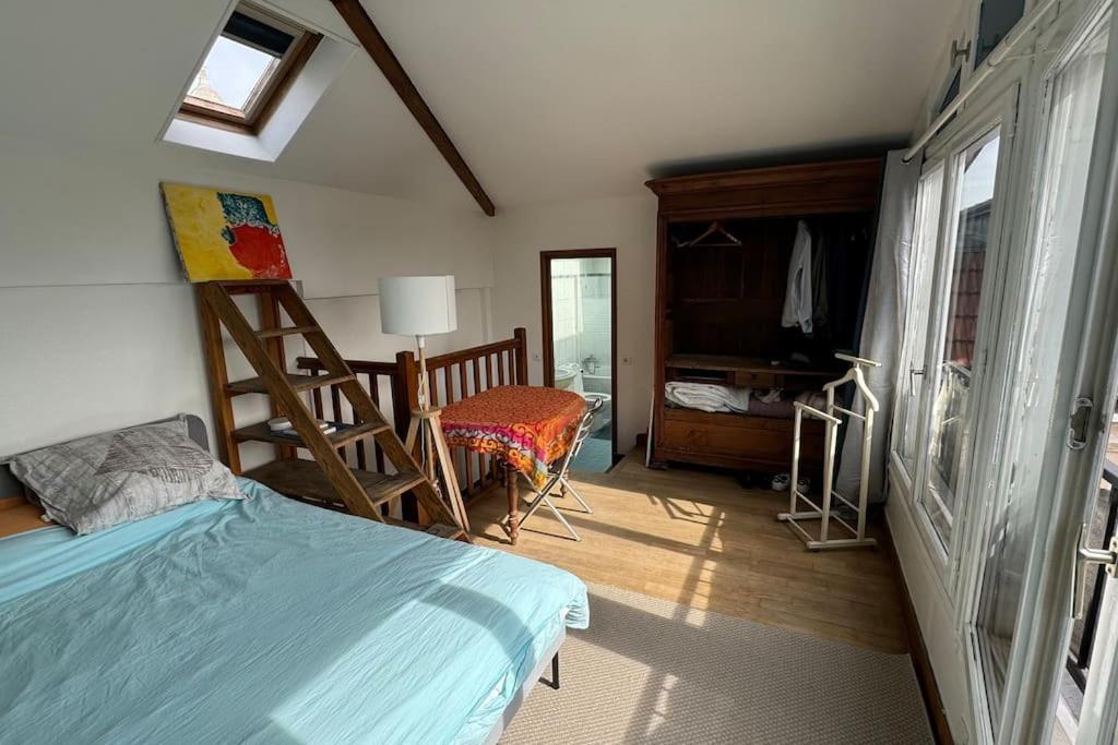 Rare Duplex Au Sommet De Montmartre Appartamento *