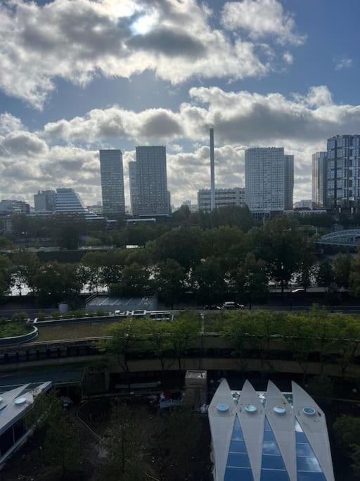 Tour Eiffel Terrasse Vue Seine Apartment Paris