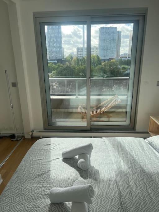 Tour Eiffel Terrasse Vue Seine Apartment Paris
