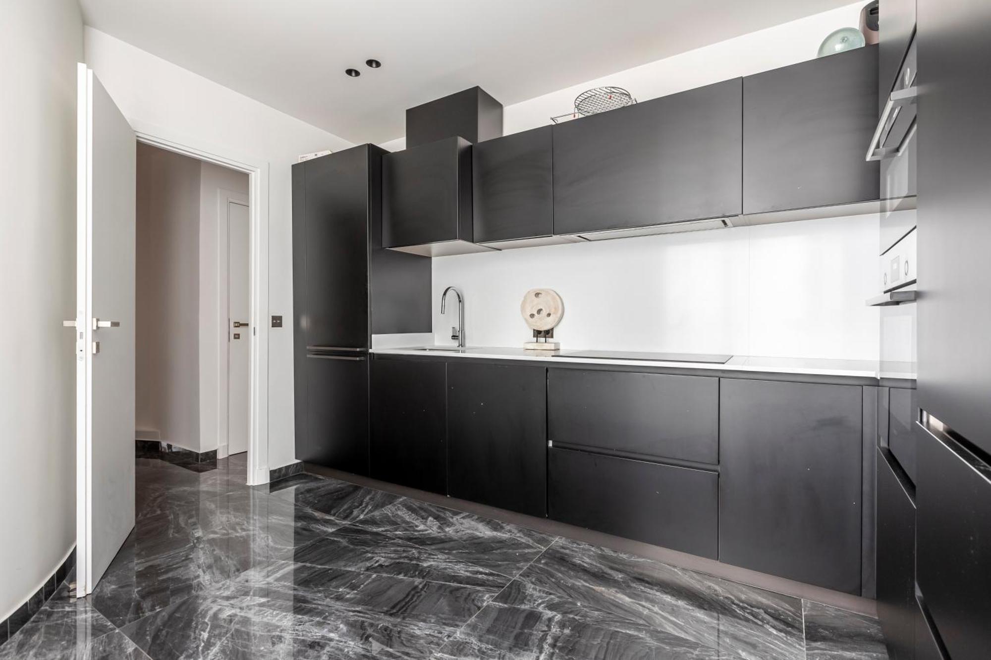 Appartamento Amazing 2bdr/6pax Next To Champs Elysees Parigi