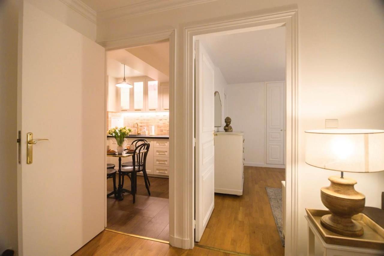 Le Regal Elysees Apartment Paris