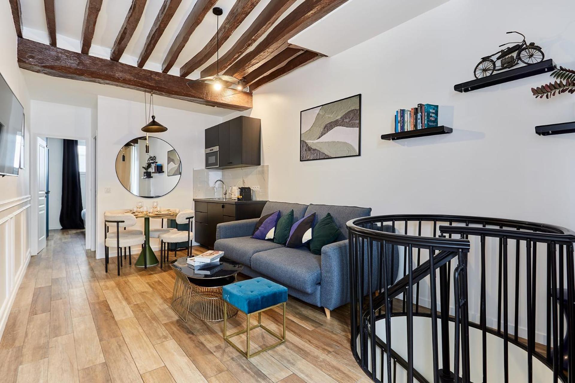 Duplex In The Center Of * Paris
