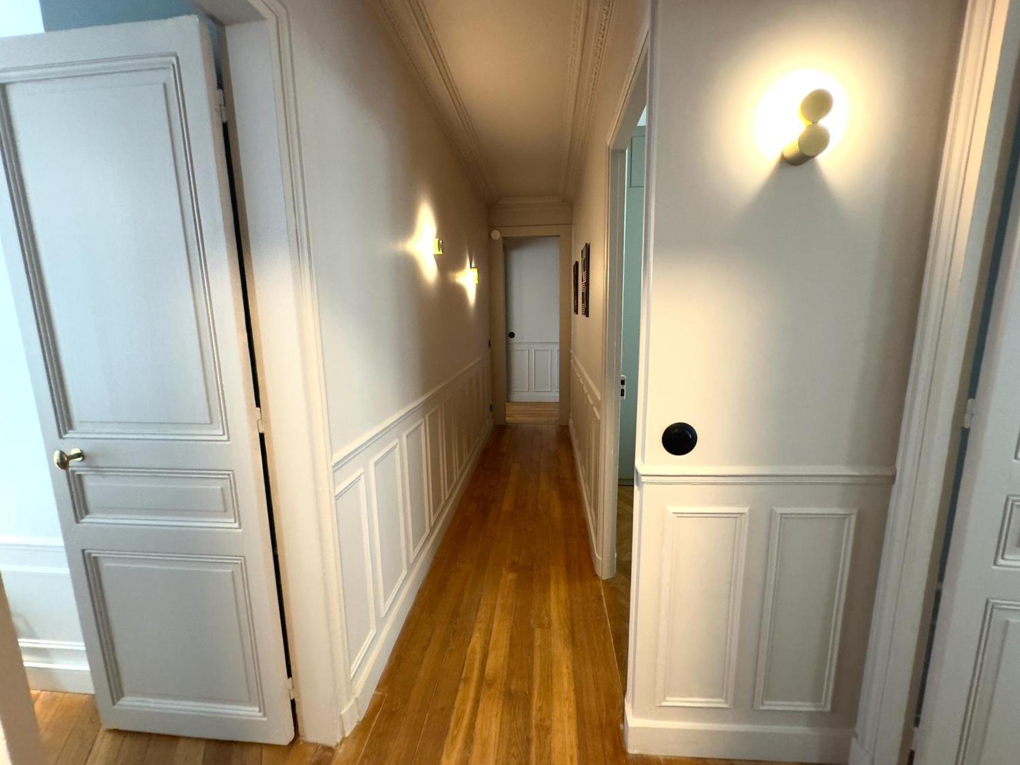 Parisian Luxury Style - Heart Of Montparnasse Apartment *