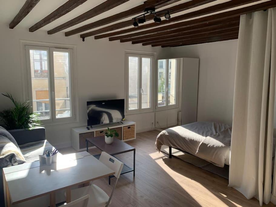 Apartment Lumineux, Refait A Neuf, Metro Jourdain Paris