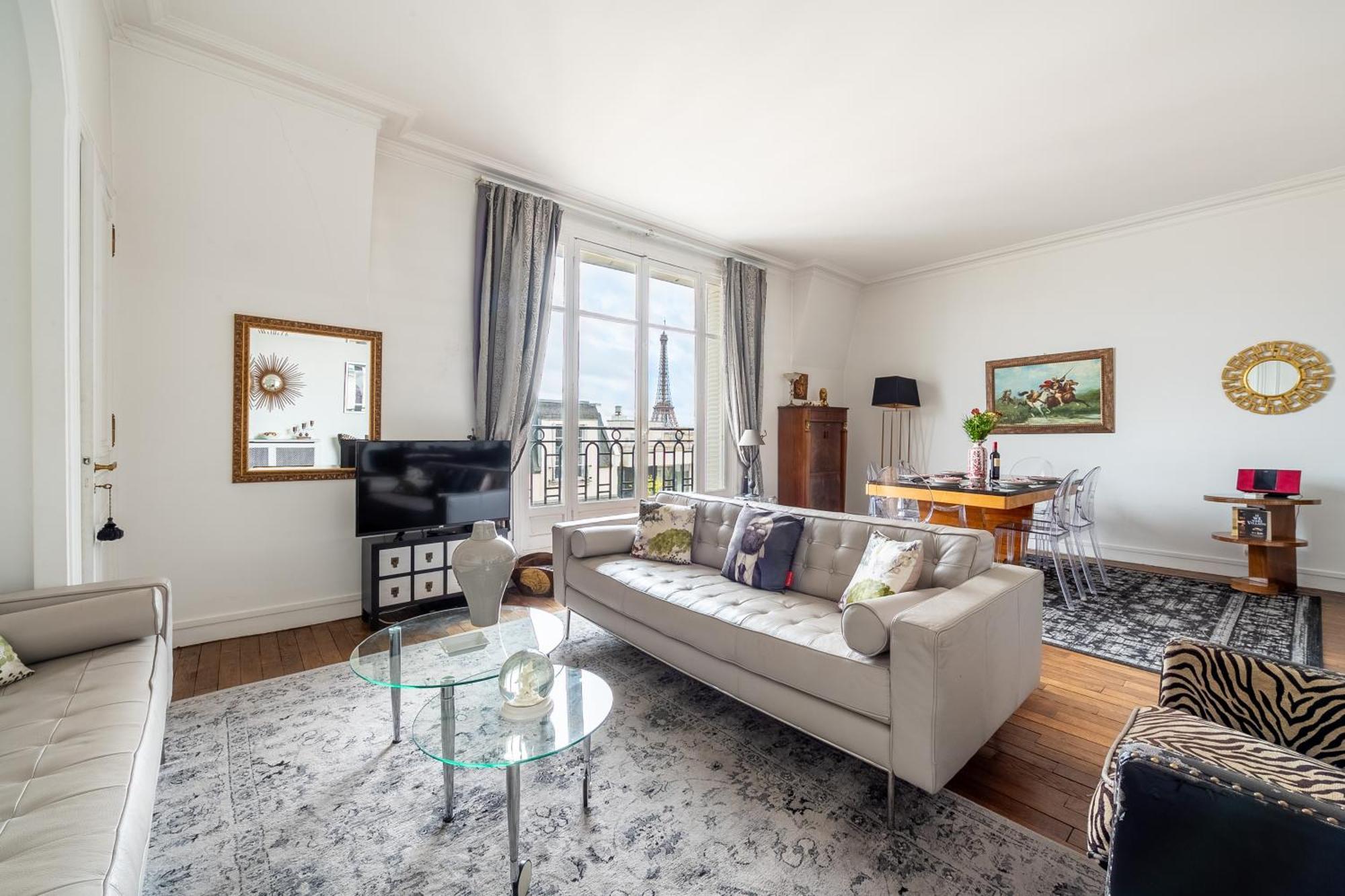 Appartamento Champs Elysees I Vue Sur Tour Eiffel & Spacieux
