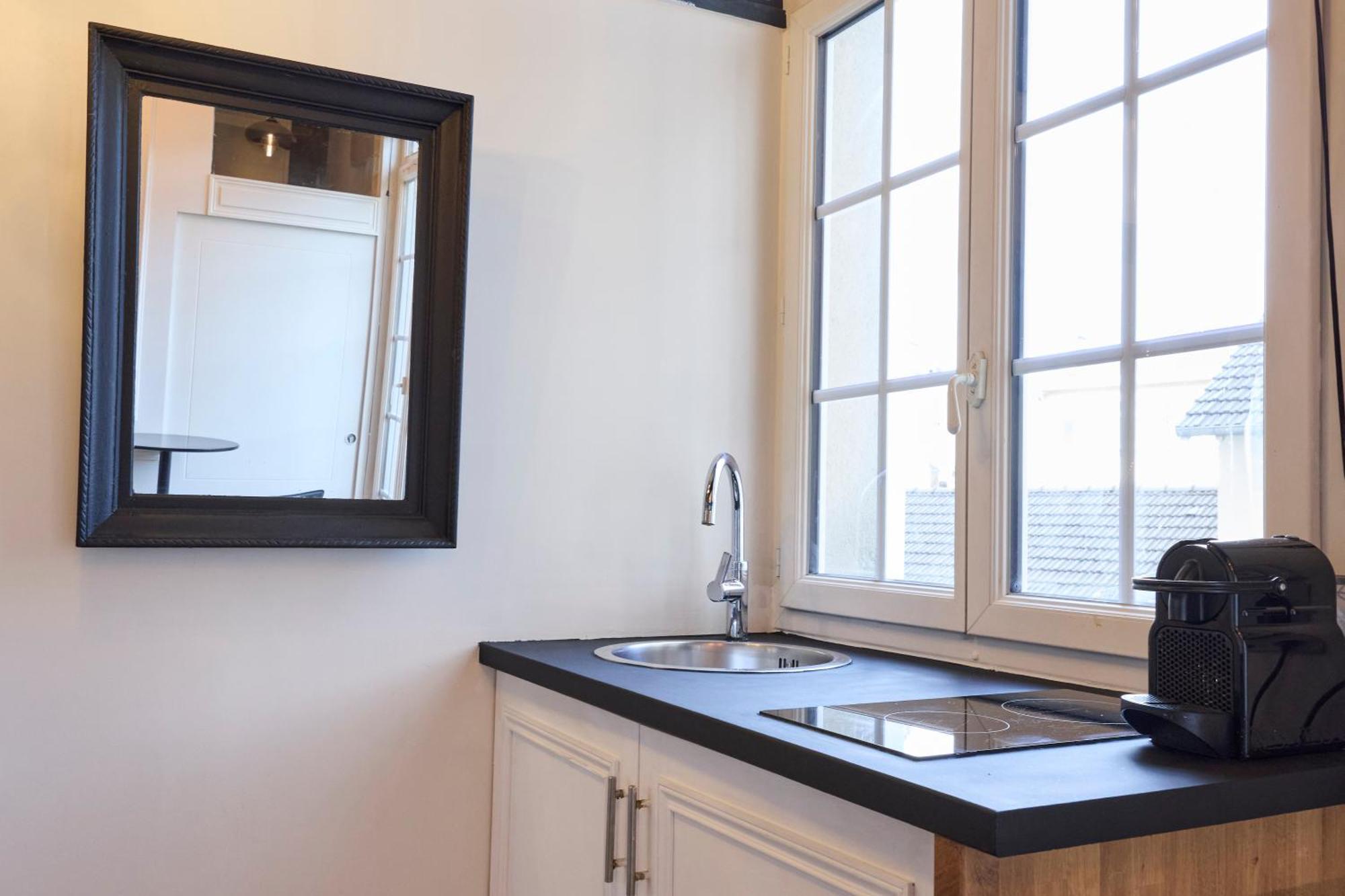 Un Cosy Au Coeur De 17 Batignolles , Monceau Appartamento