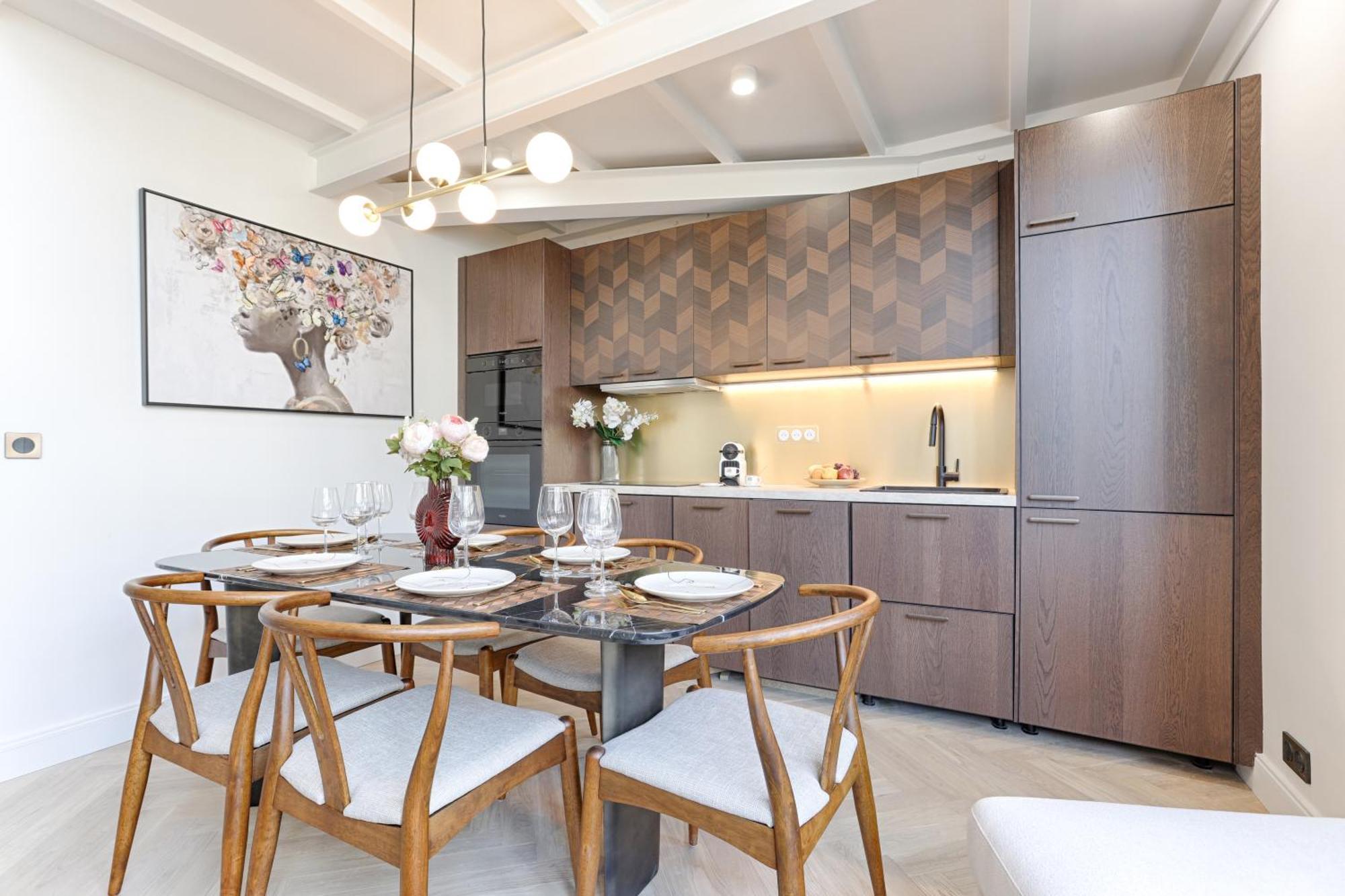 Appartamento Duplex A Deux Pas Des Champs Elysee *