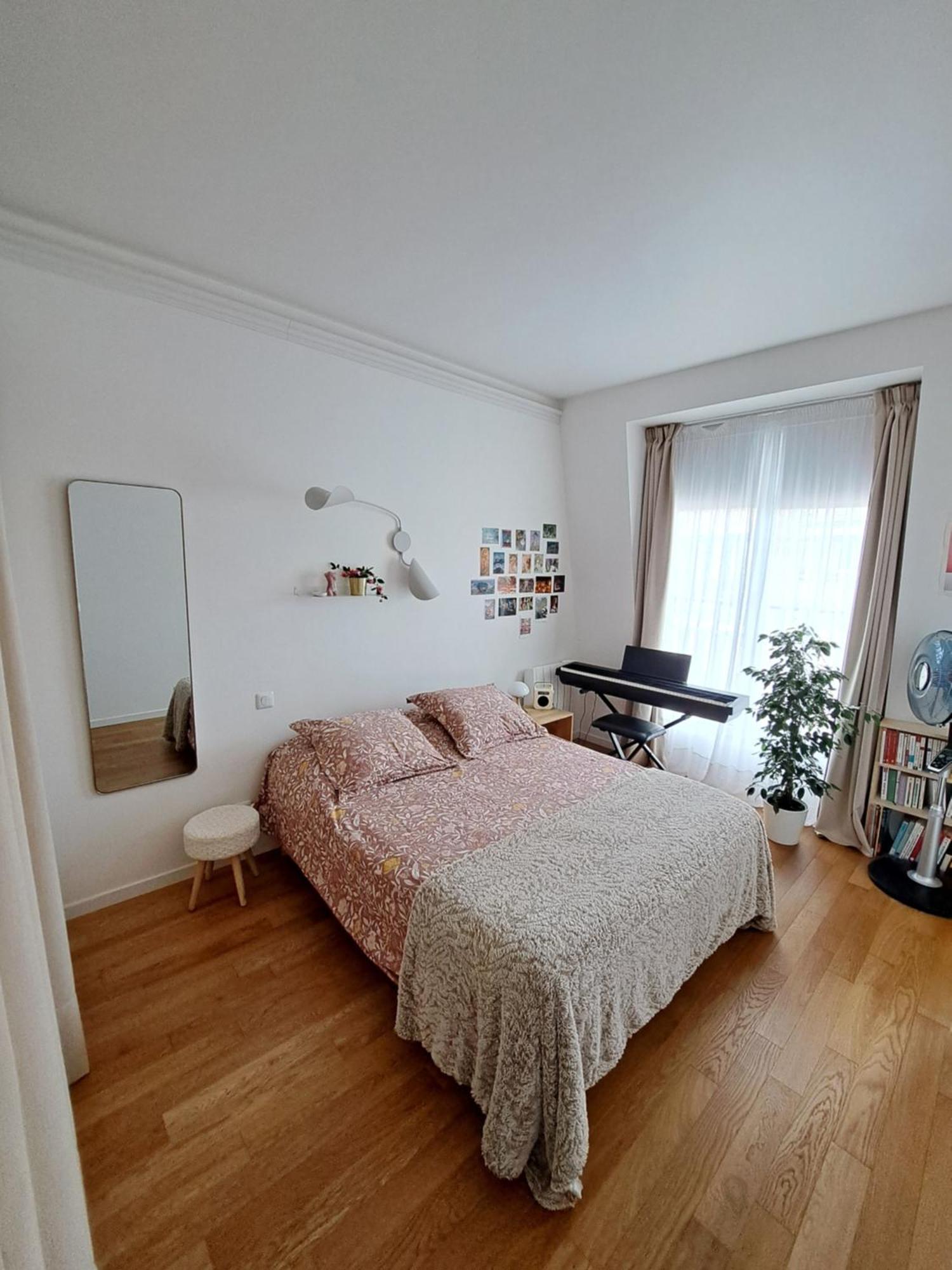Deux Pieces Typiquement Parisien Apartment Paris