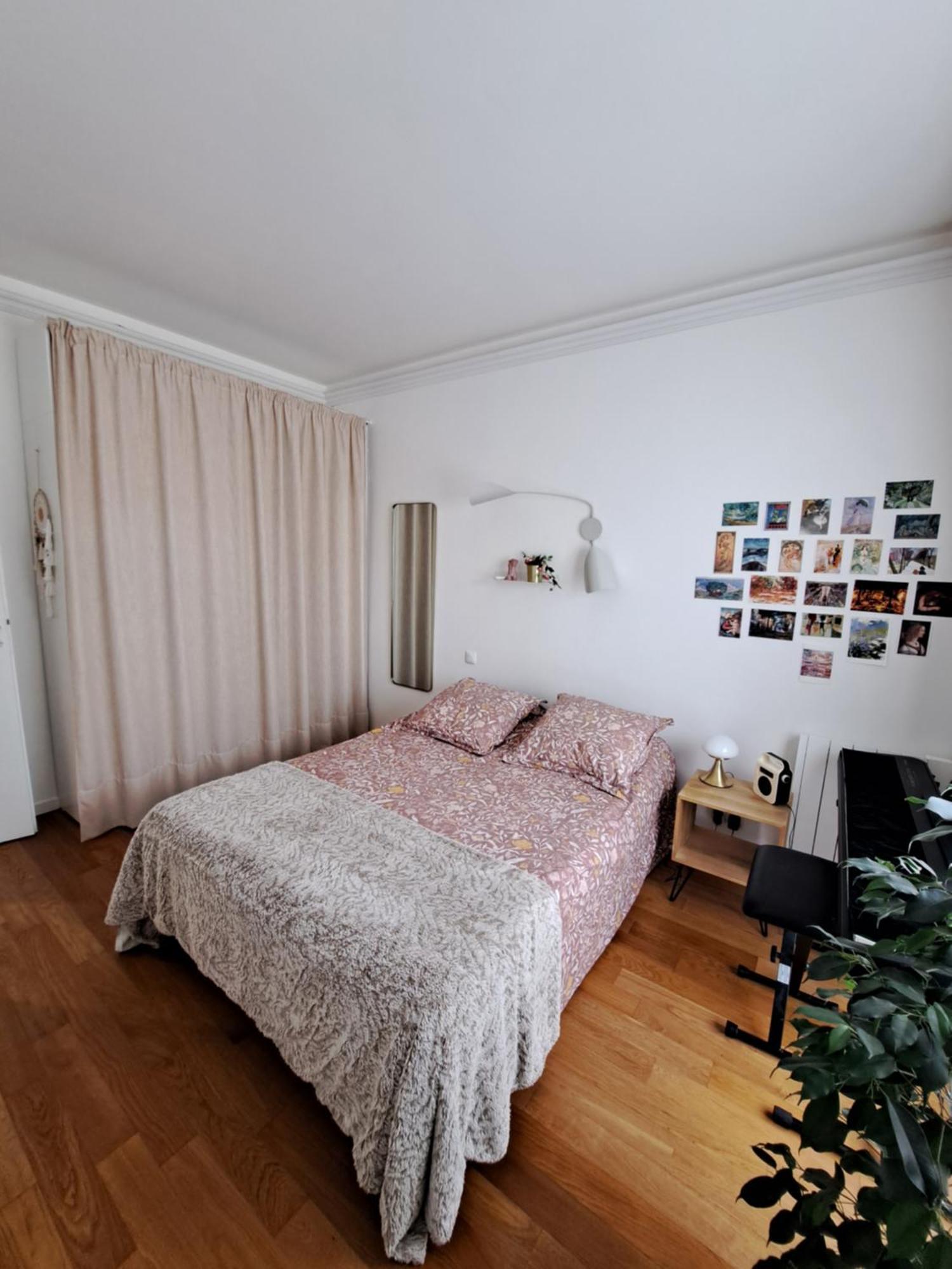 Apartment Deux Pieces Typiquement Parisien Paris