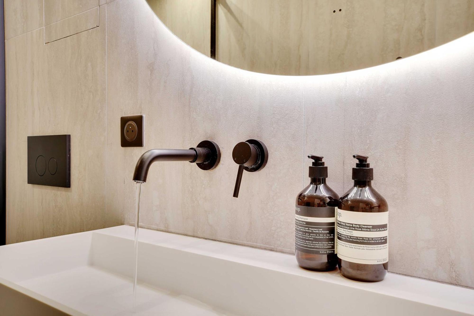 Appartamento Elegant With Ac -2br-6p- Le Marais Parigi