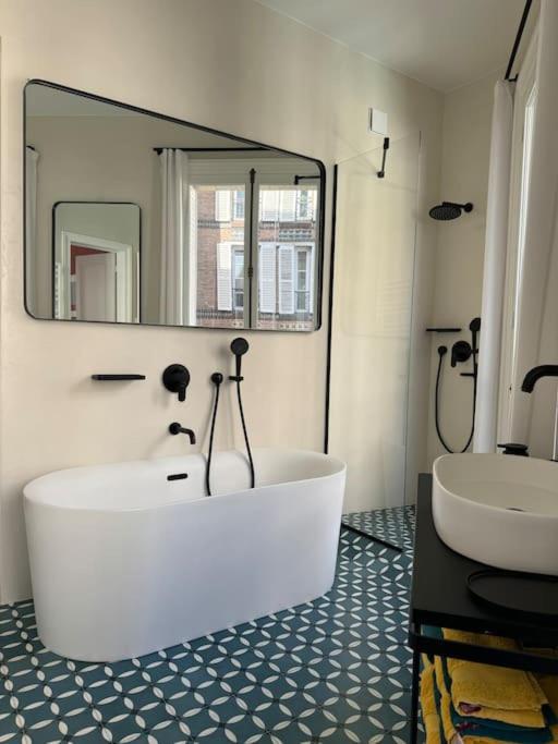 Joyau Au Coeur Du Marais - Refait A Neuf - Luxueux Appartamento Parigi