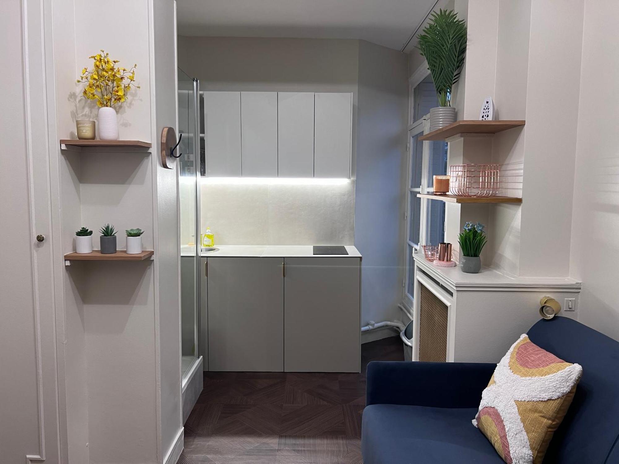 Appartamento Trocadero Eiffel Tour - Refurbished Furnished Flat Parigi