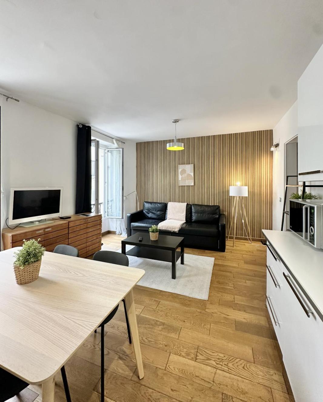 Apartment Entre La Tour Eiffel Et Les Invalides Paris