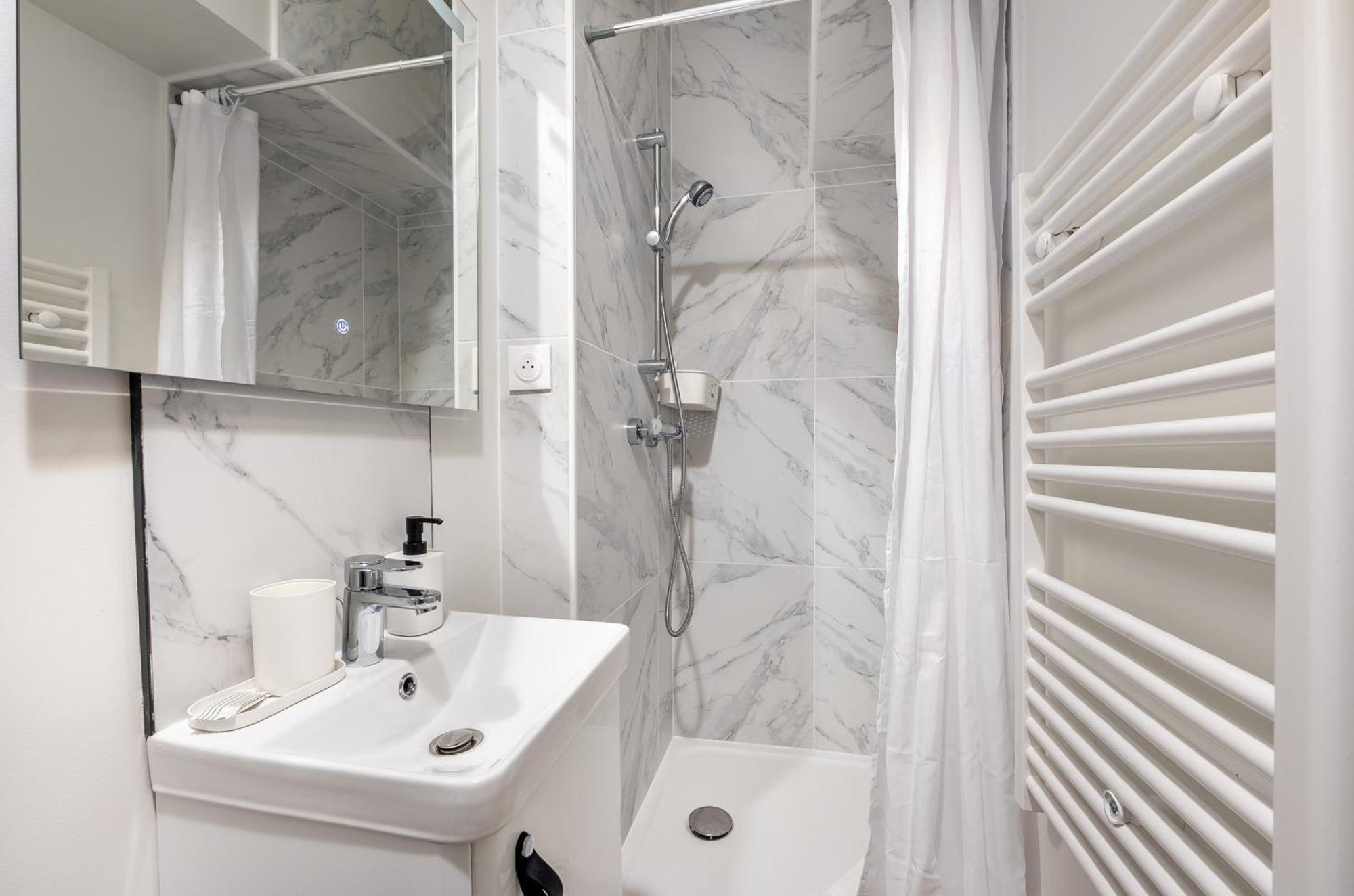 Appartamento Close To Montmartre L Fully Equipped Parigi