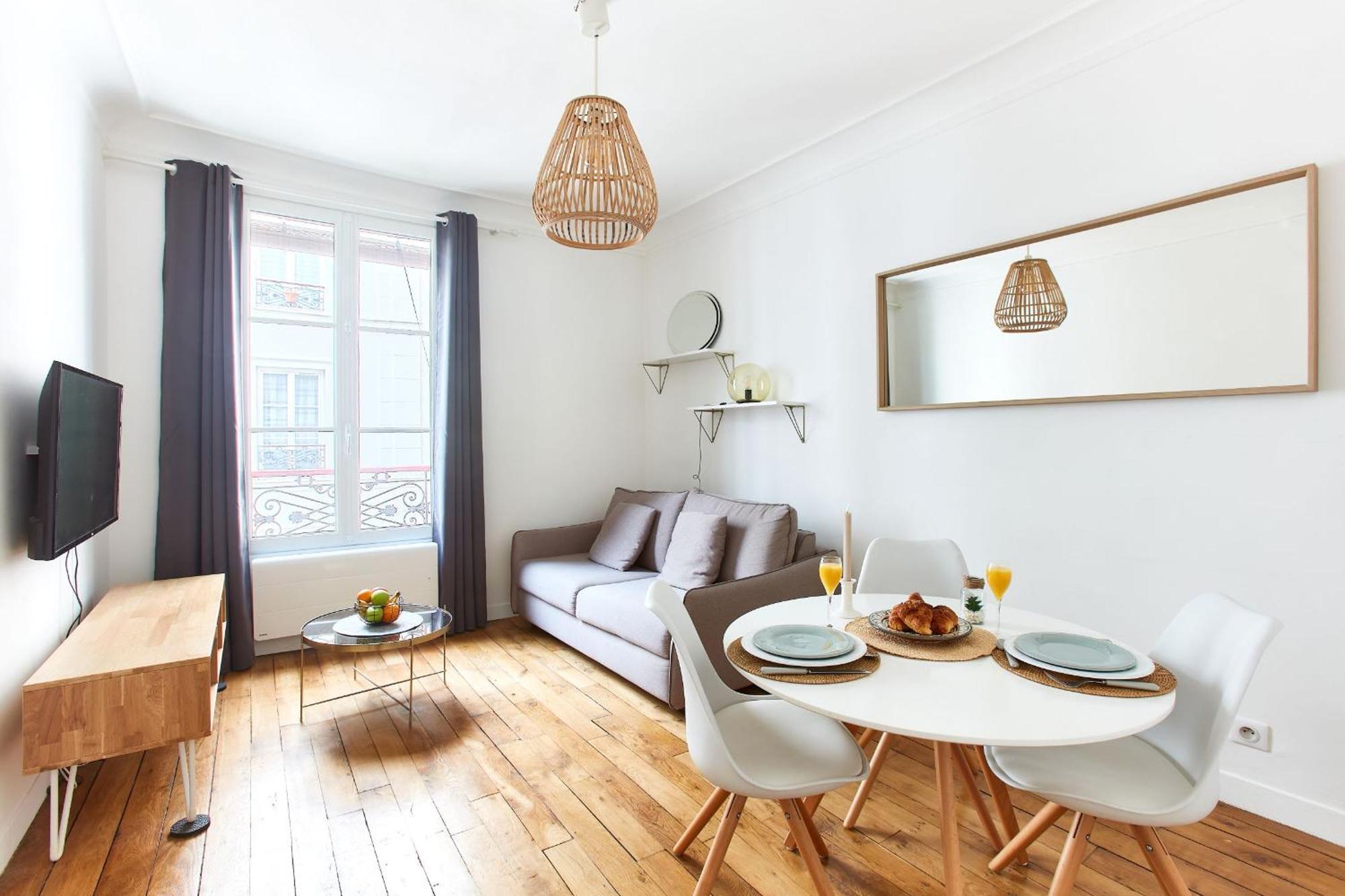 Montmartre & Rue Durantin - 1br - Cityapartmentstay Appartamento *