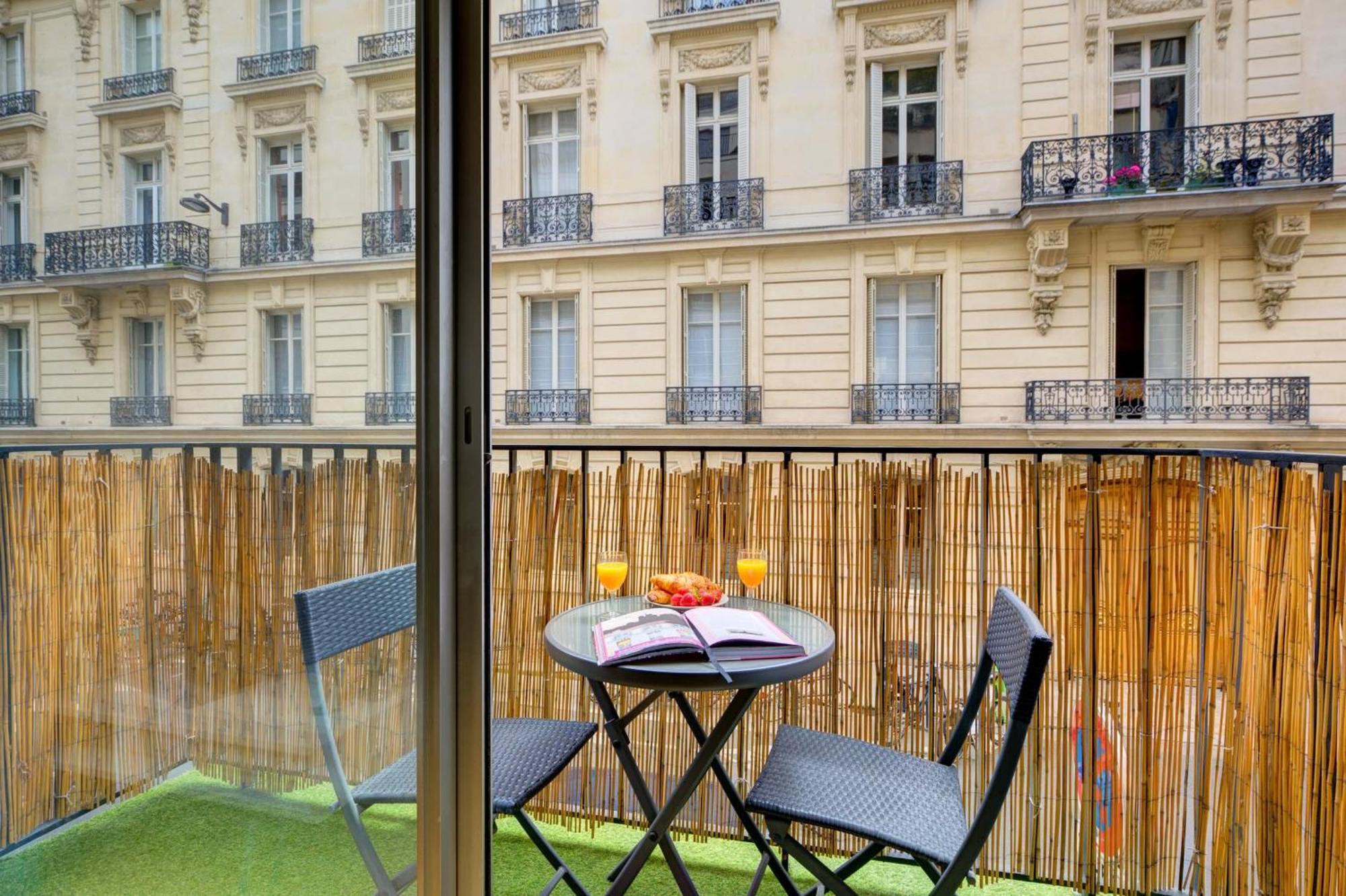 Appartamento St Germain & Le Bon Marche With Balcony - Cityapartmentstay Parigi