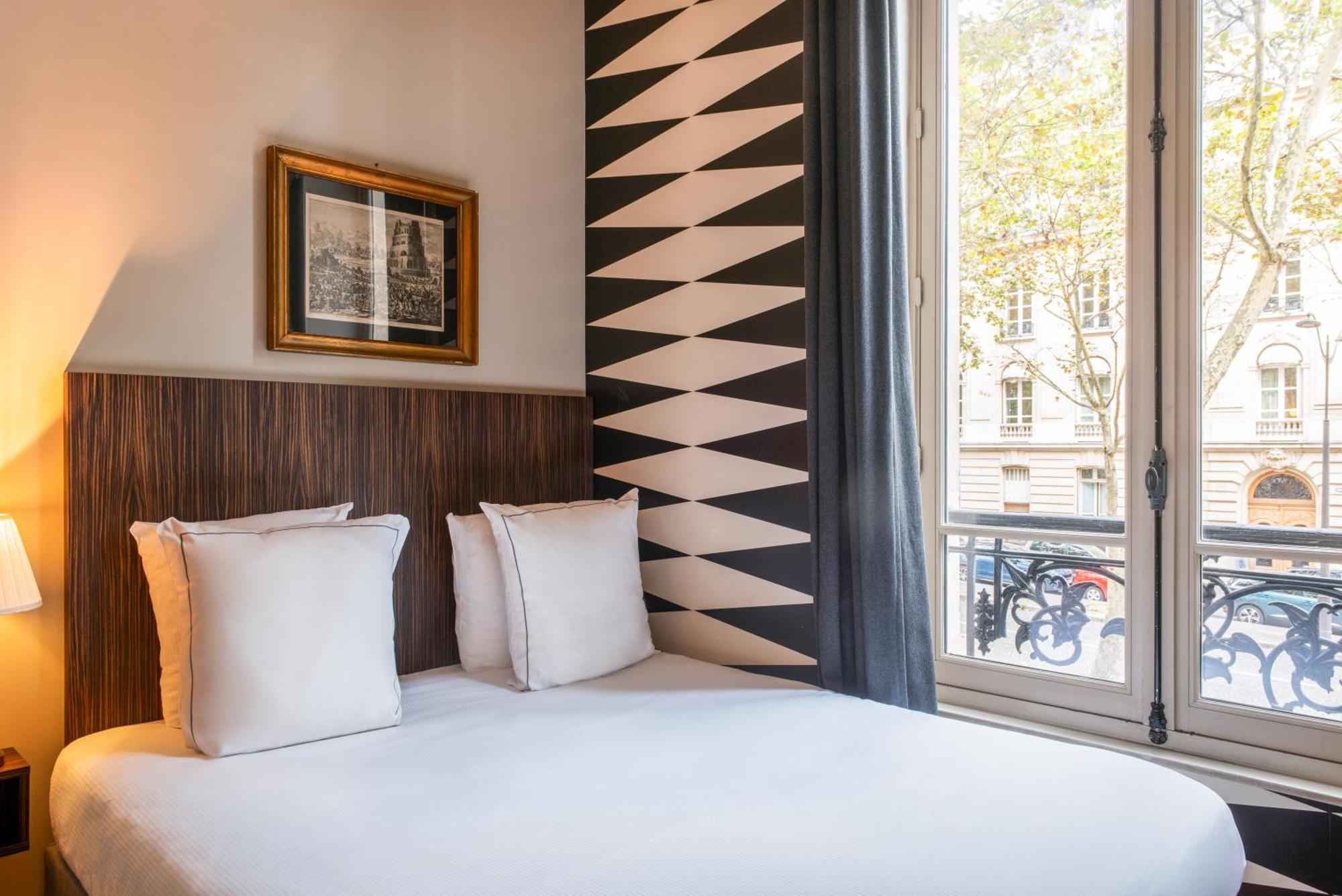Suites&hôtel Helzear Champs-elysées Hotel
