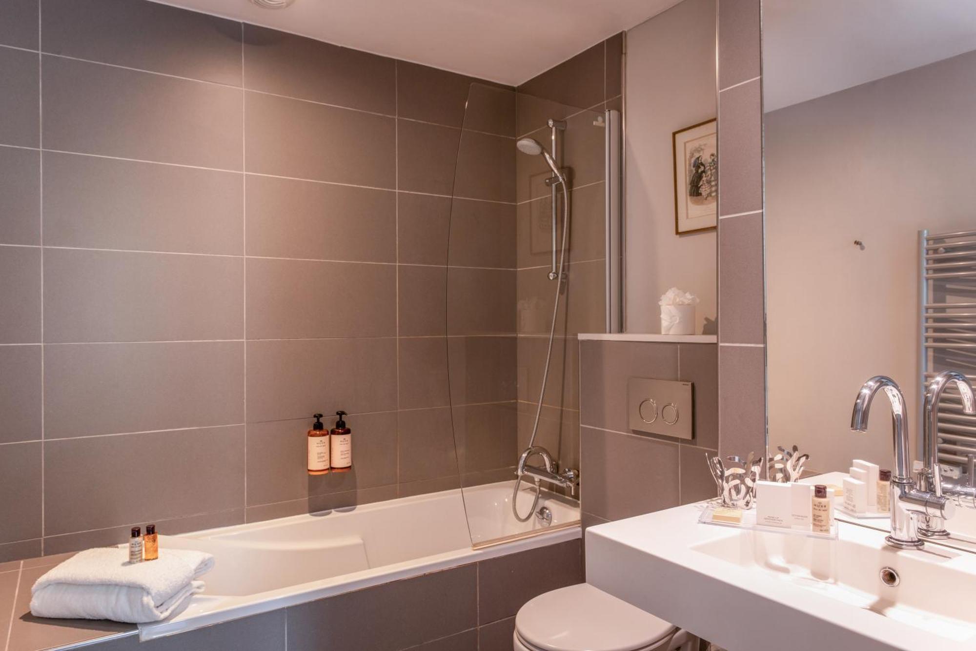 Suites&hôtel Helzear Champs-elysées