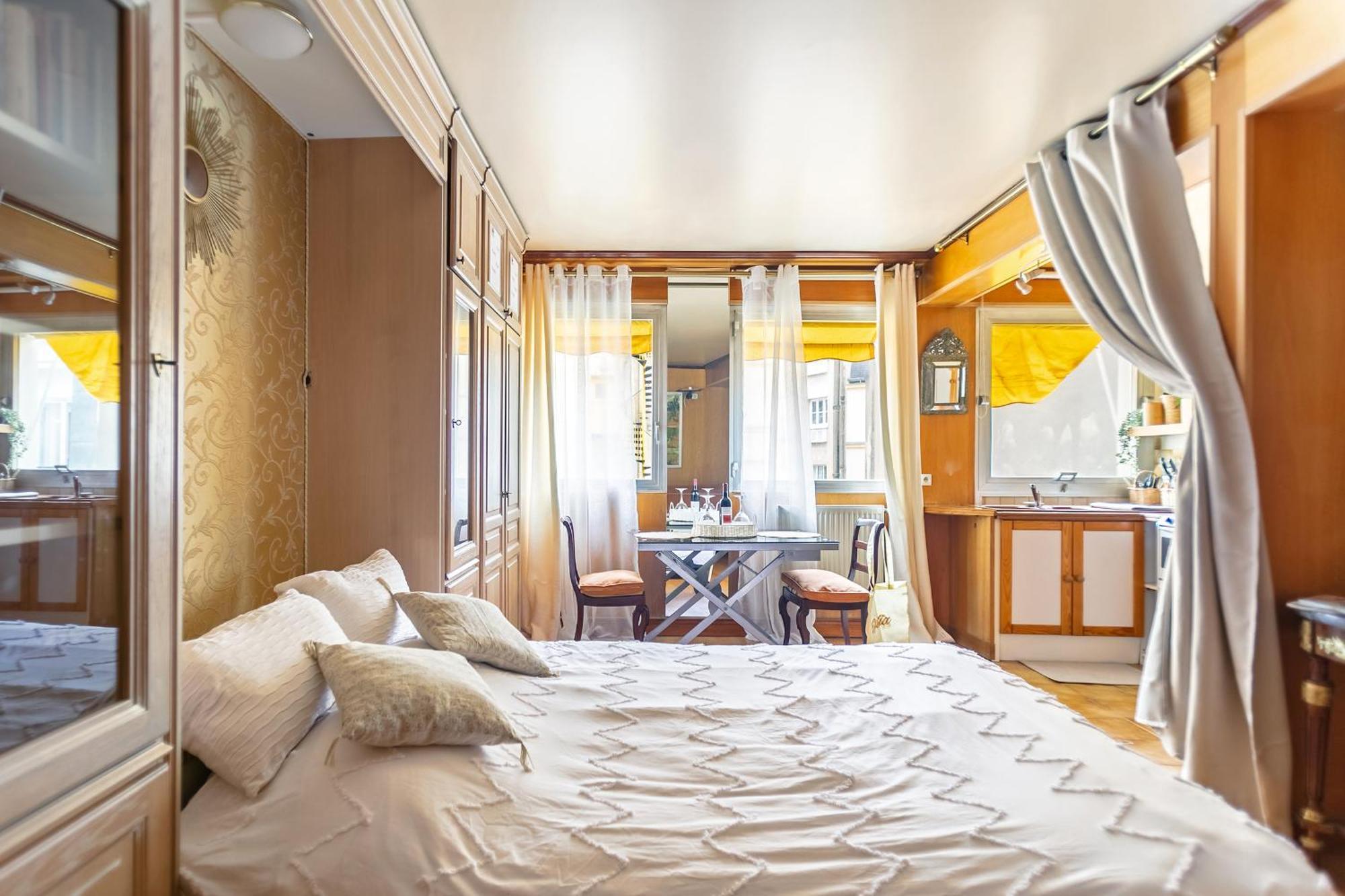 Apartment Arc De Triomphe Charme Authentique Paris