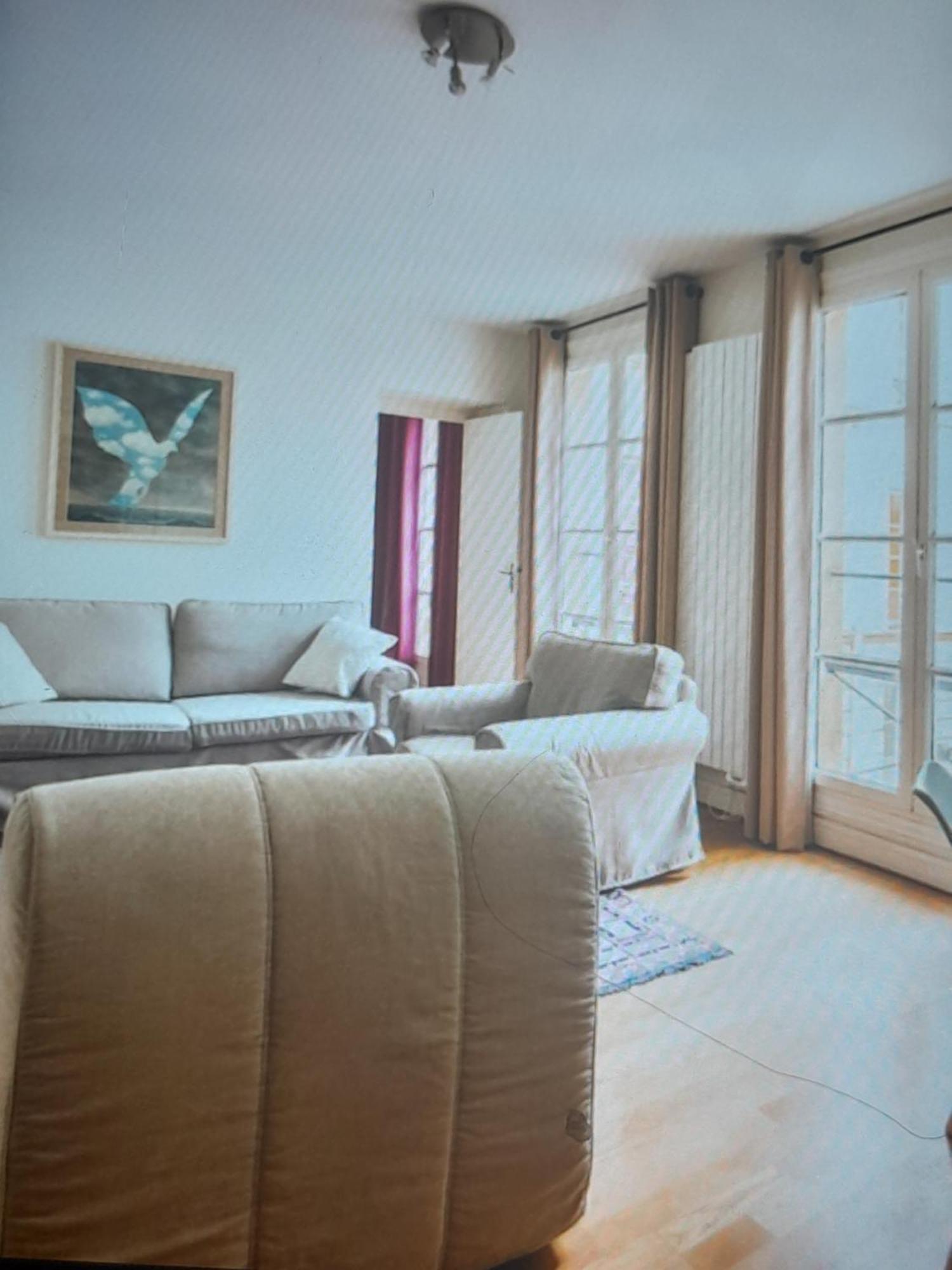 1 Minute Gare Montparnasse , Center, Awsome Place, Close To Eiffel Tour And Louvre Meusm , Front Metro Appartamento