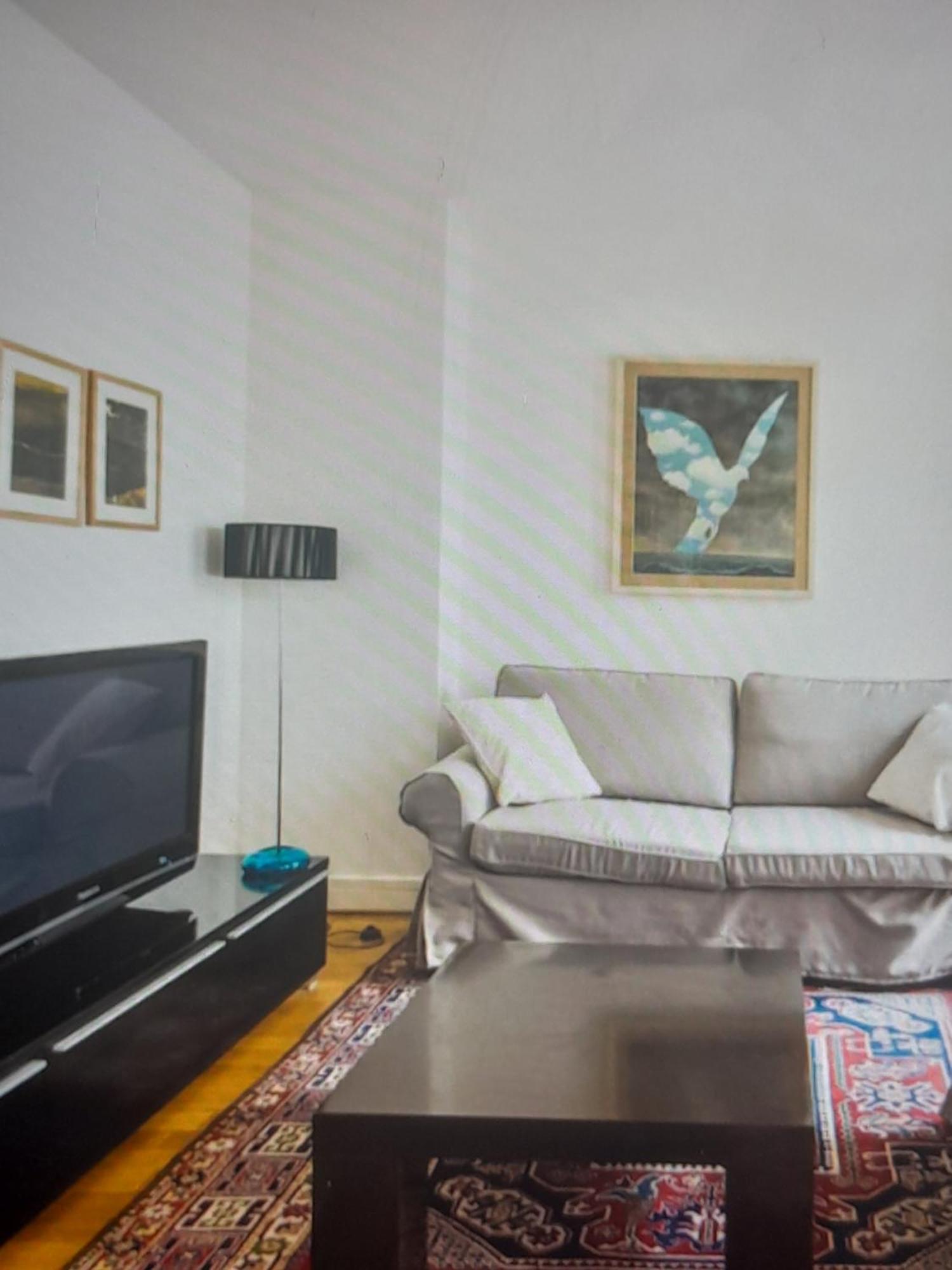 Appartamento 1 Minute Gare Montparnasse , Center, Awsome Place, Close To Eiffel Tour And Louvre Meusm , Front Metro *