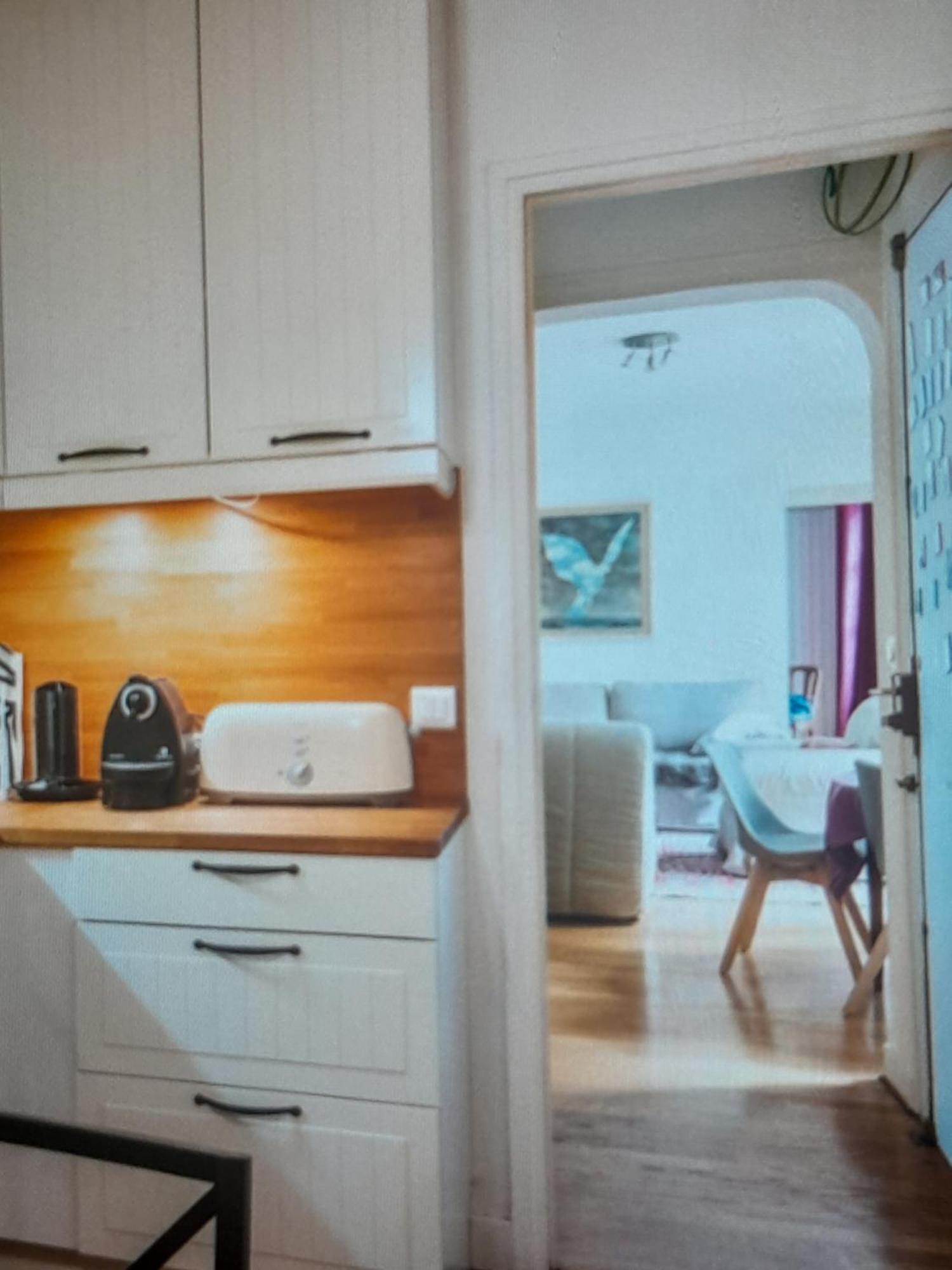 1 Minute Gare Montparnasse , Center, Awsome Place, Close To Eiffel Tour And Louvre Meusm , Front Metro Appartamento Parigi