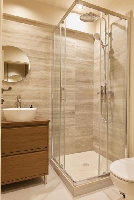 Saint Charles - Duke Housing Appartamento