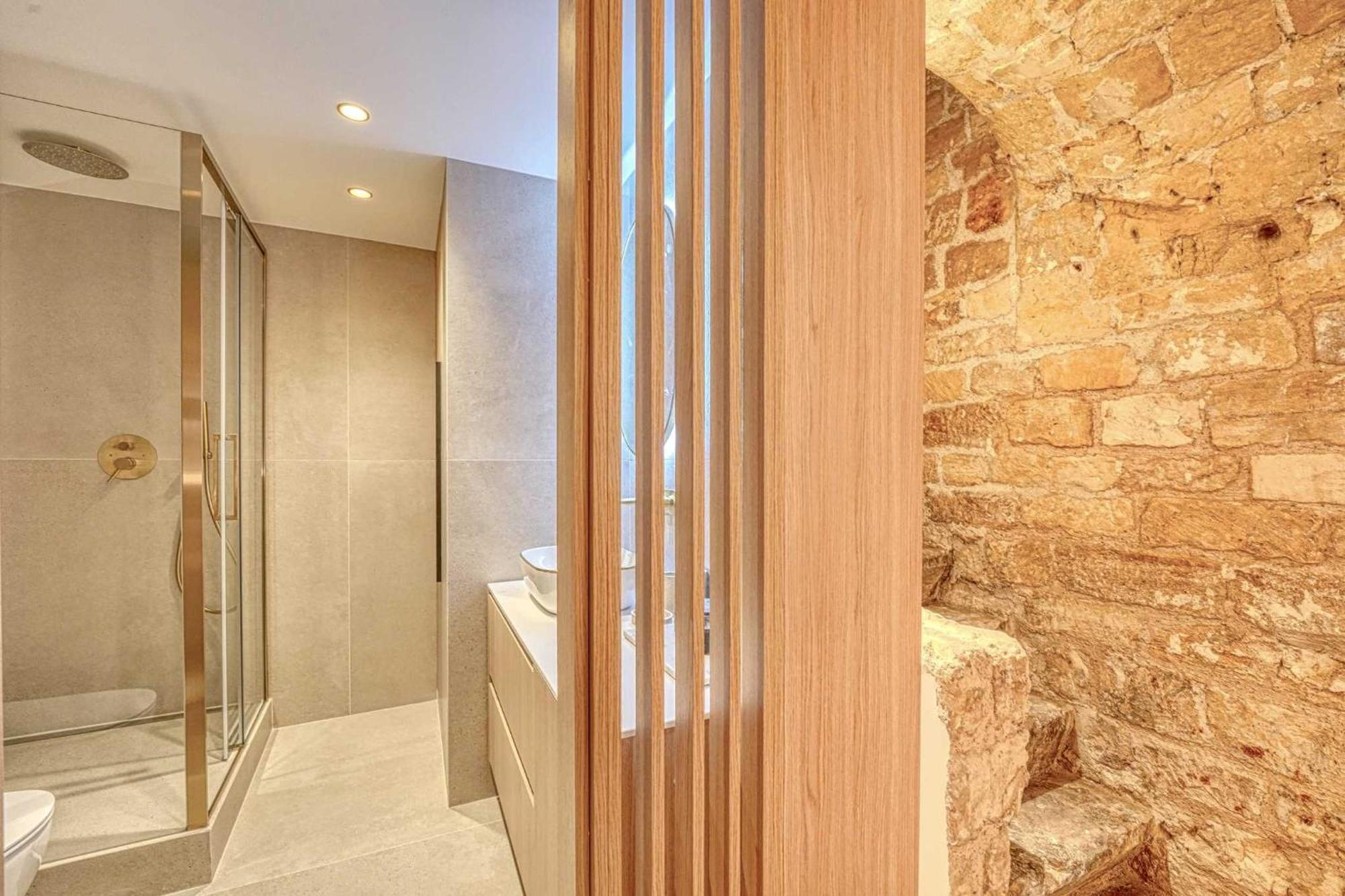 Appartamento Historic Loft By Architect, Near Louvre Parigi