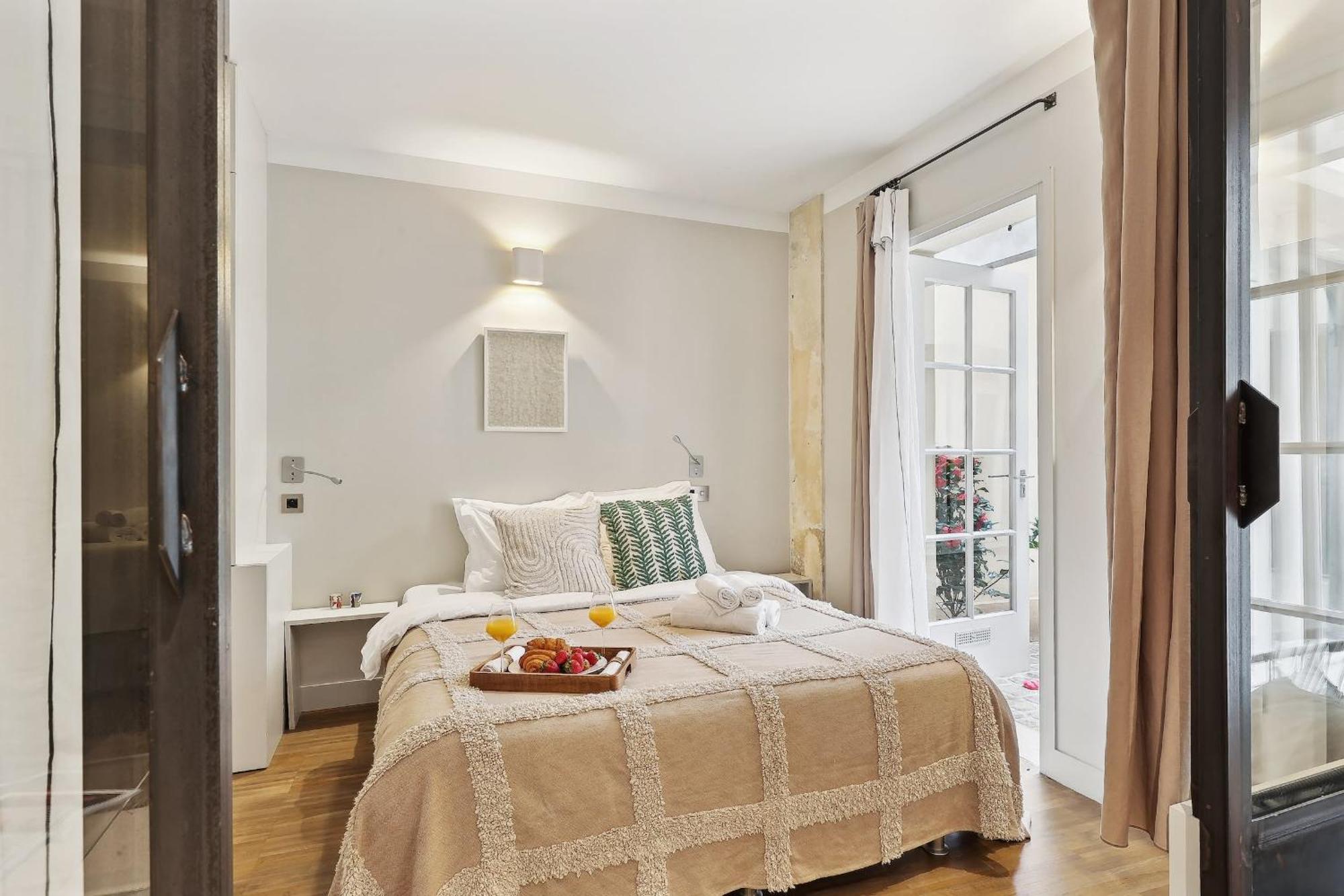 Le Marais & Place Des Vosges - Cityapartmentstay Appartamento