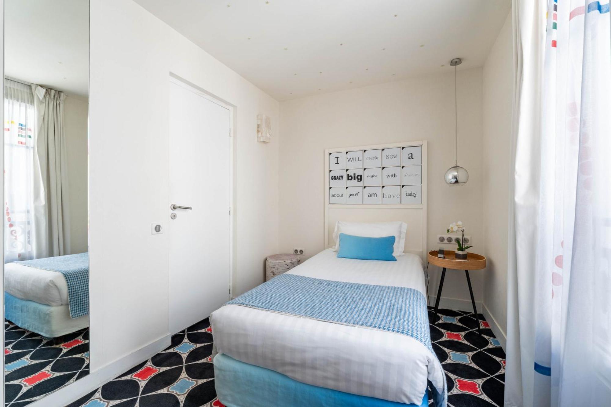 Joke - Astotel 3* Parigi