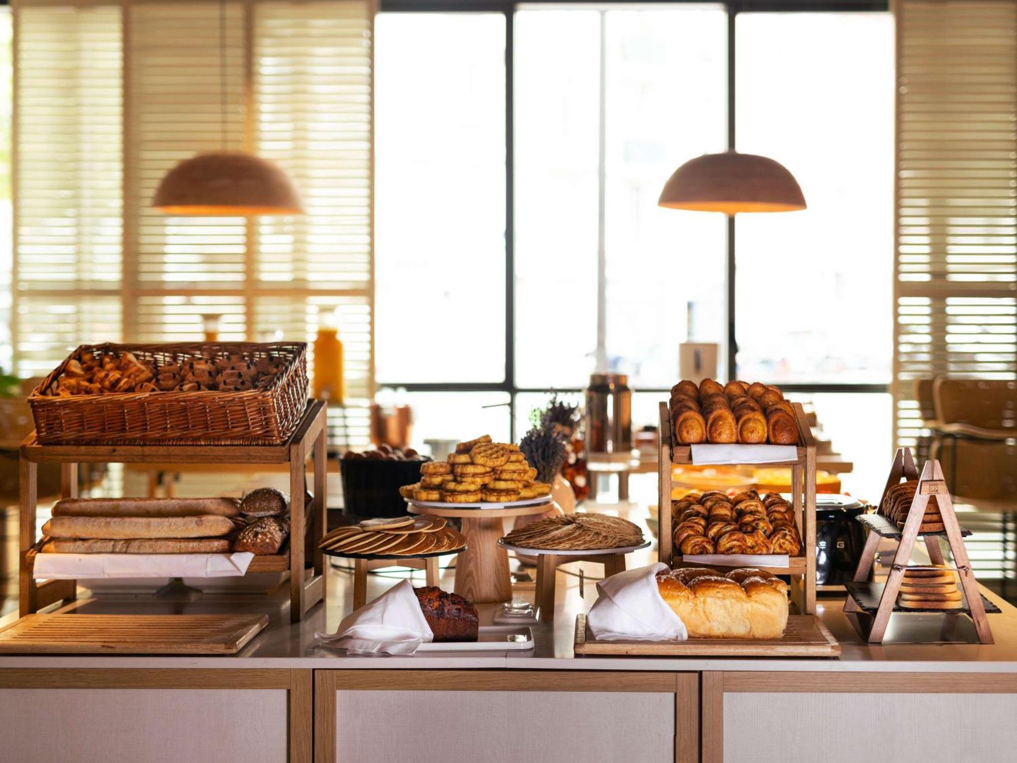 Hotel Novotel Porte Versailles Parigi