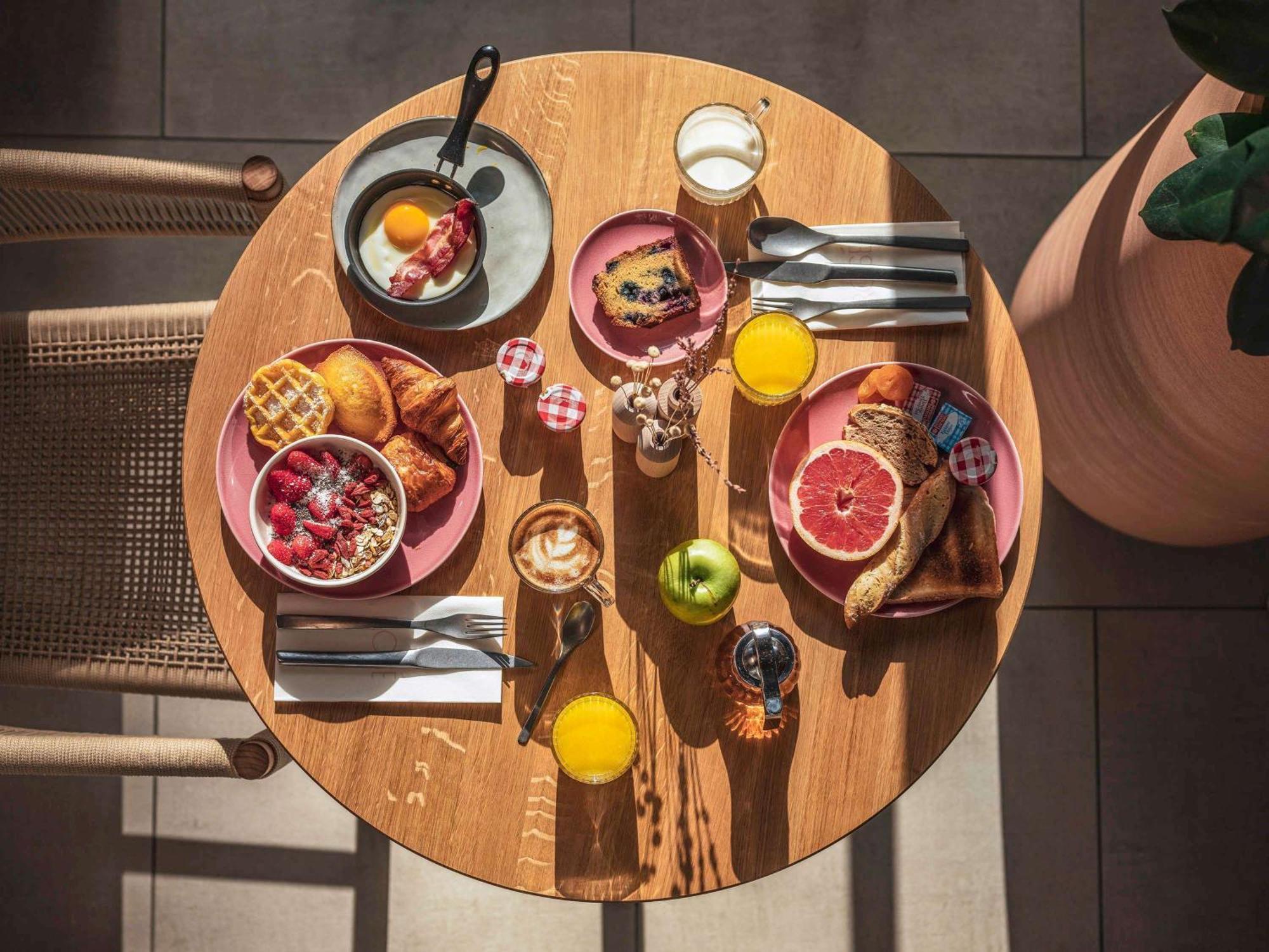 Novotel Porte Versailles Hotel 4*