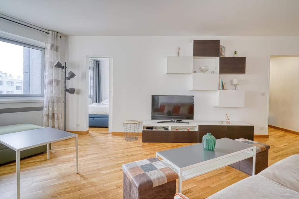 Cozy 5 People Tour Eiffel - Champ De Mars Appartamento *