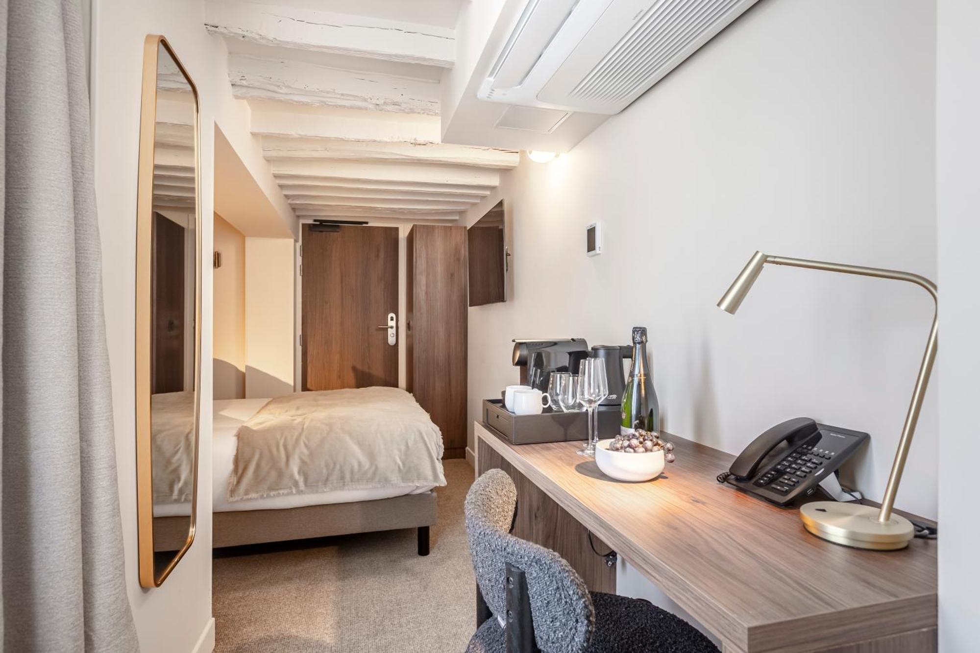 Le Madame By Sweett Hotel Parigi