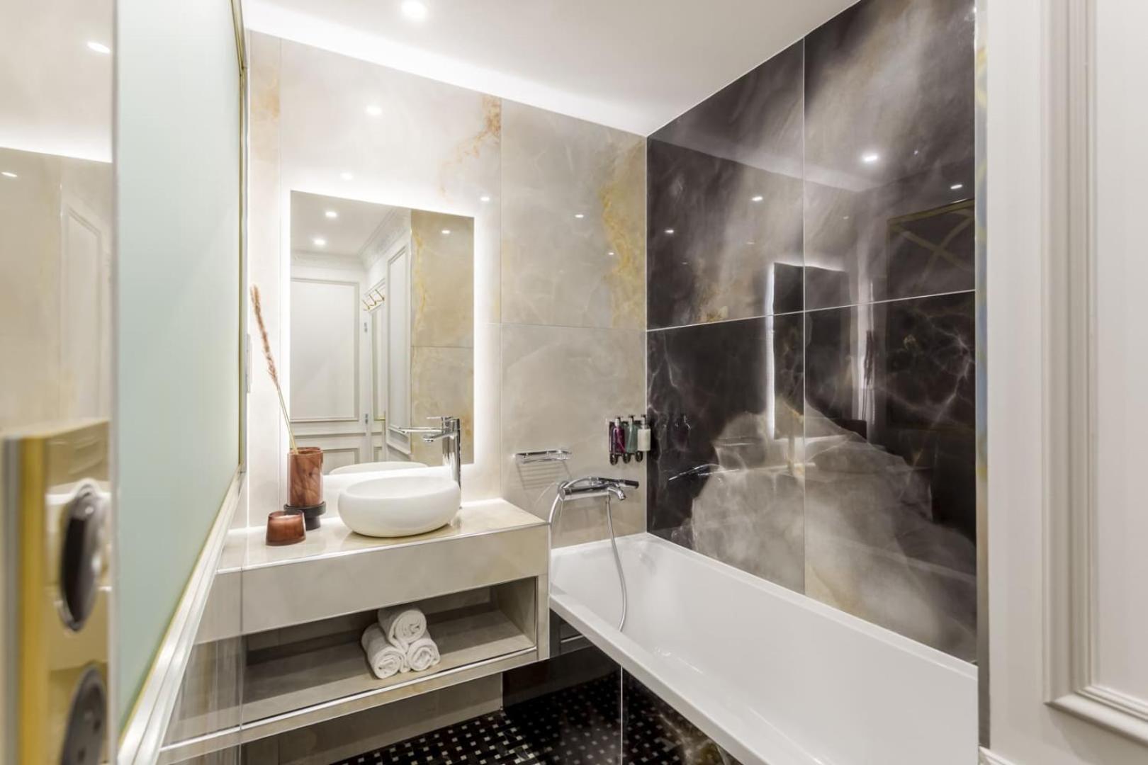 Apartment Merveil - Luxury - Champs Elysees -st George *